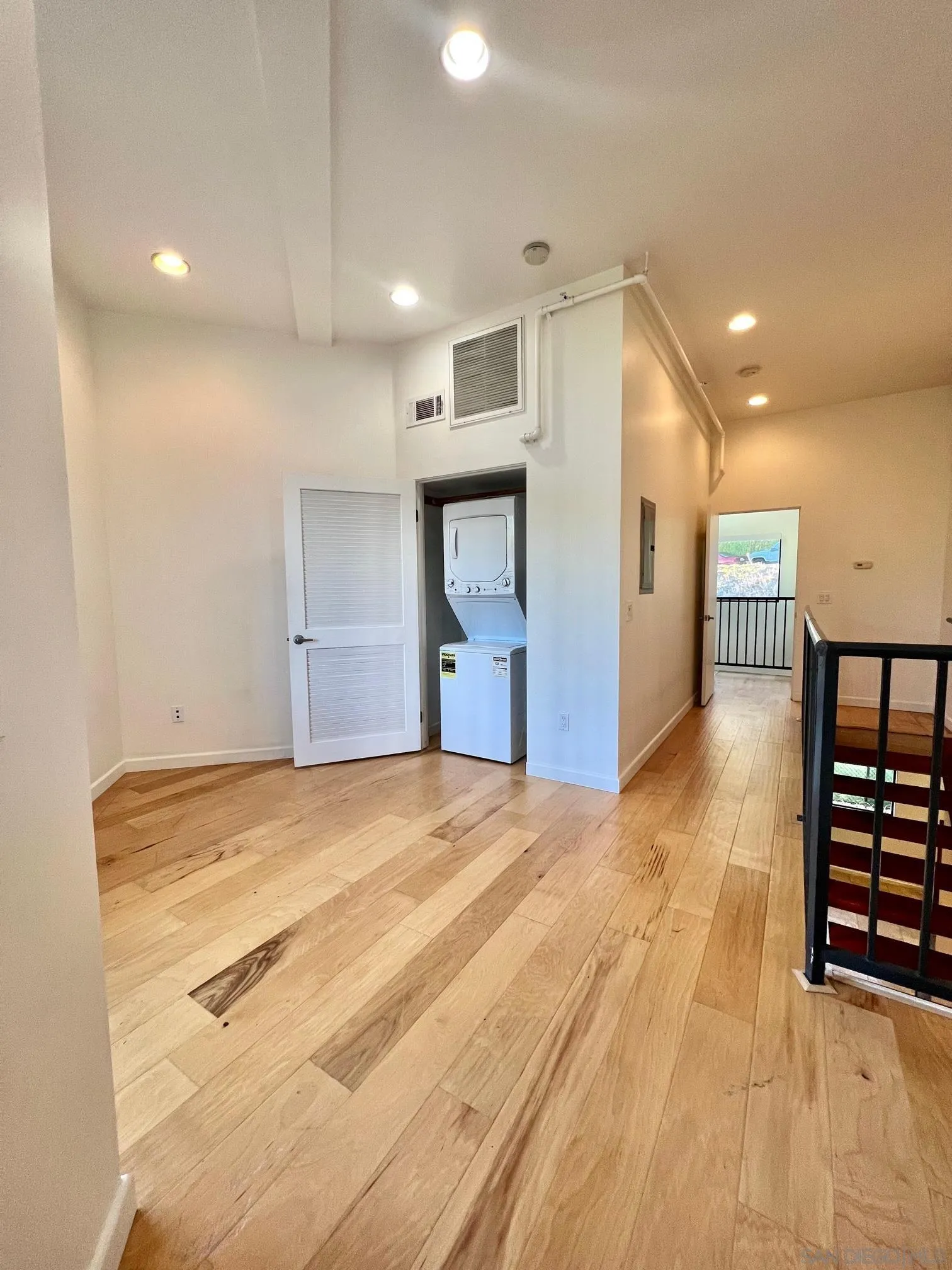 3244 Nimitz Blvd. Unit 5