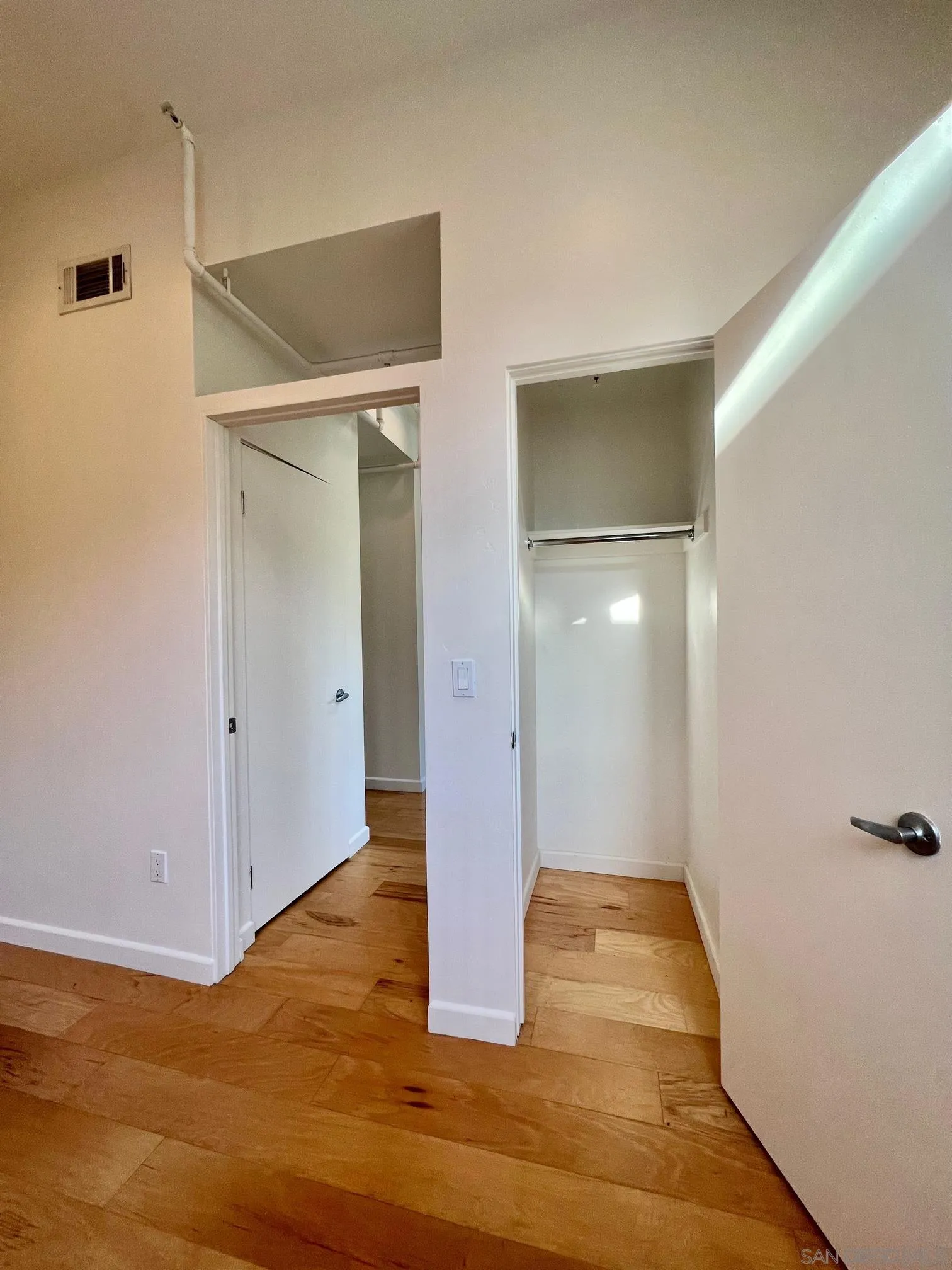 3244 Nimitz Blvd. Unit 5