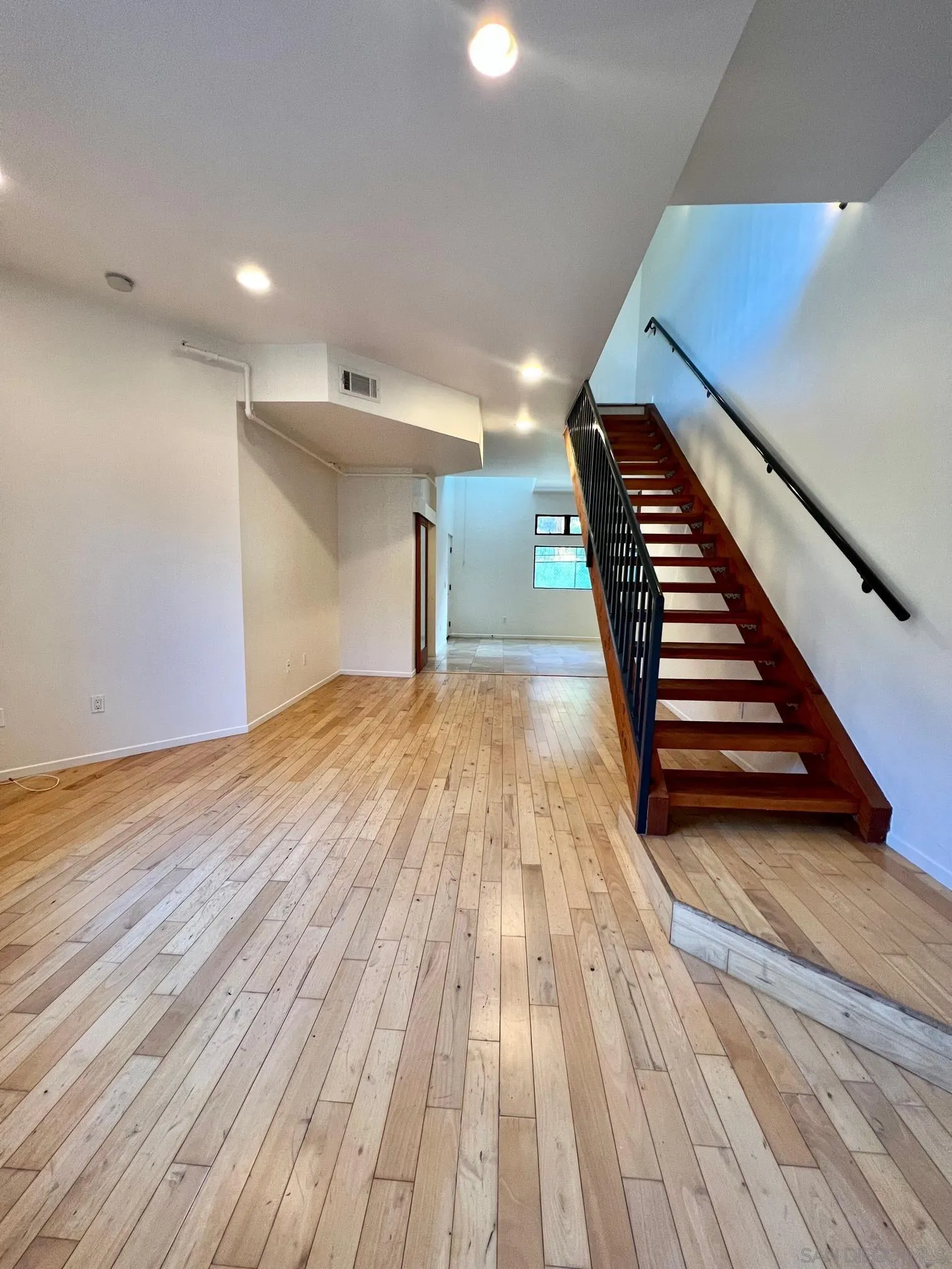 3244 Nimitz Blvd. Unit 5