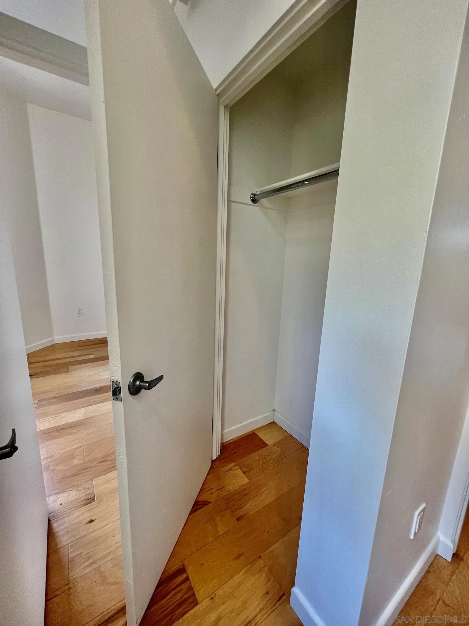 3244 Nimitz Blvd. Unit 5