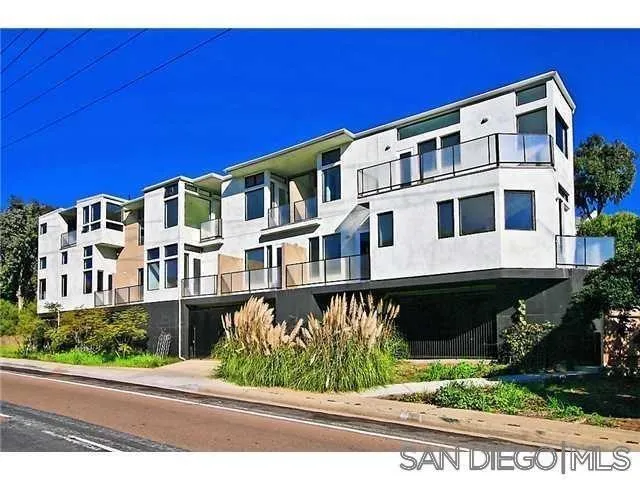 3244 Nimitz Blvd. Unit 5