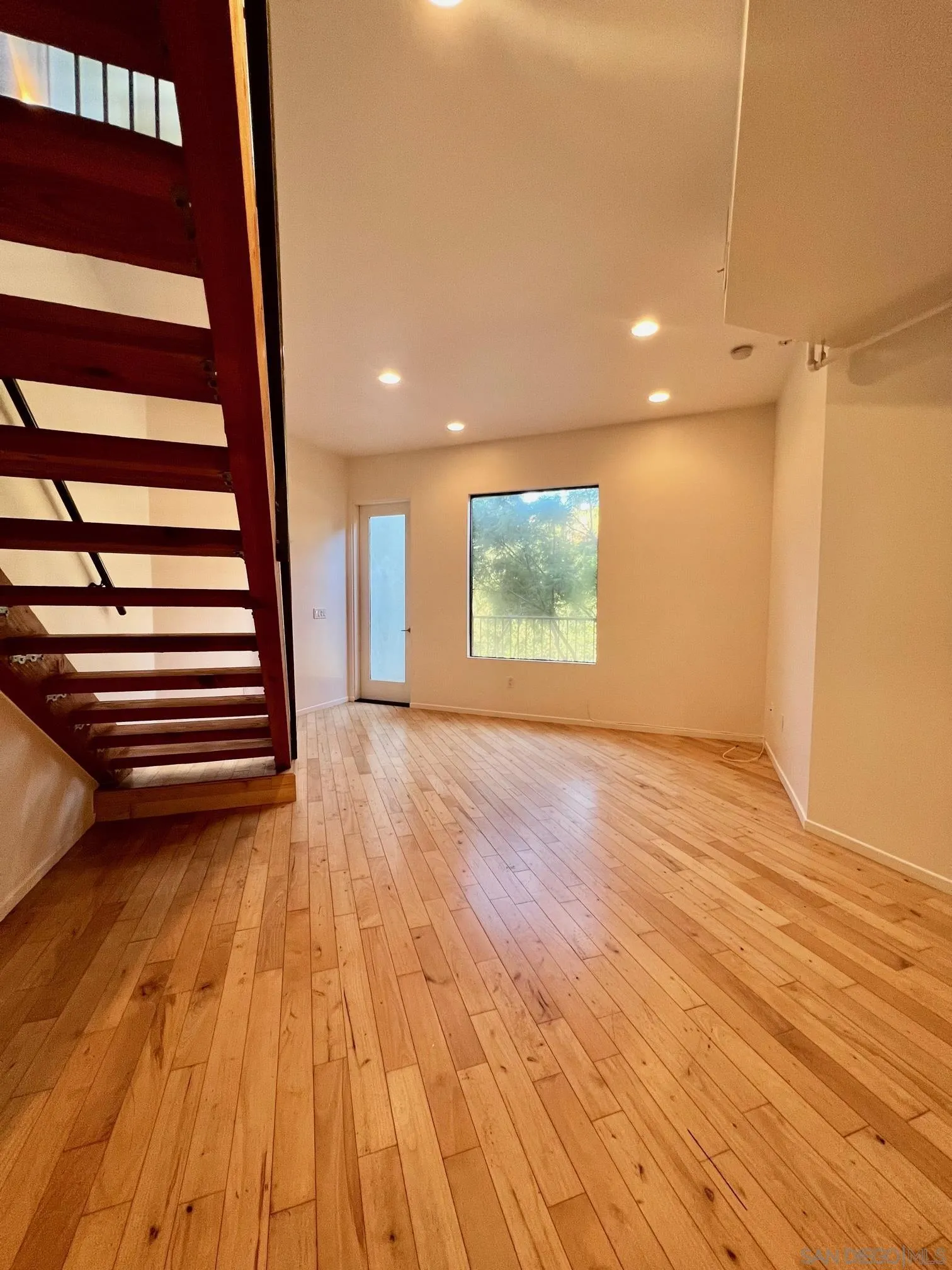 3244 Nimitz Blvd. Unit 5