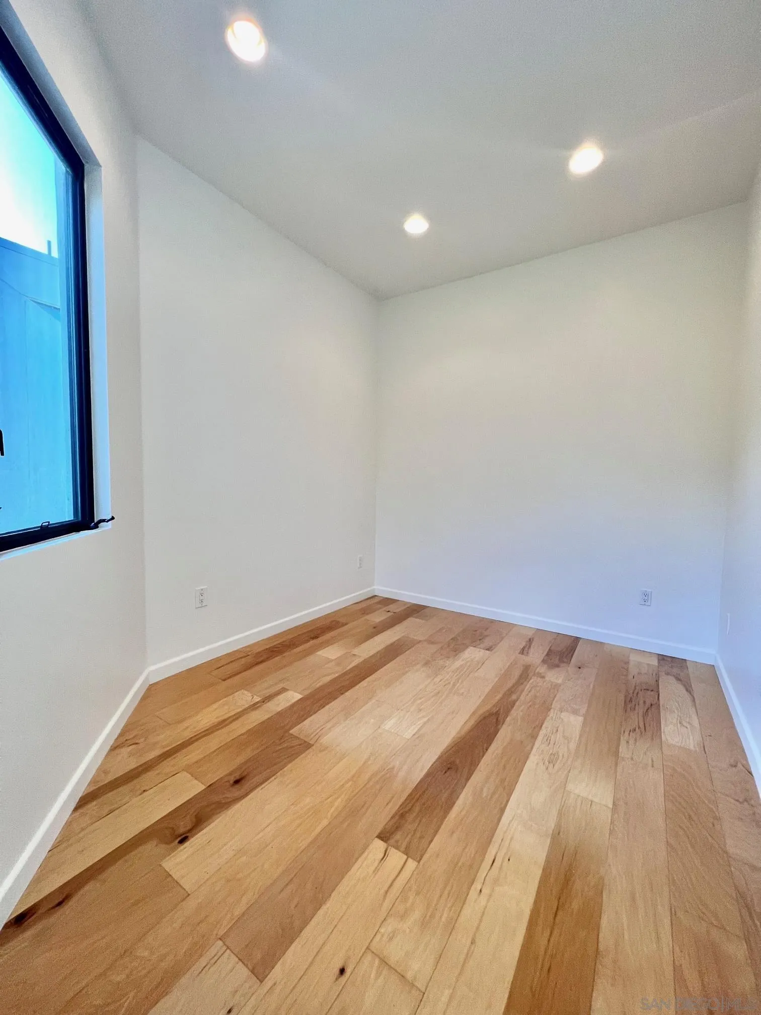 3244 Nimitz Blvd. Unit 5