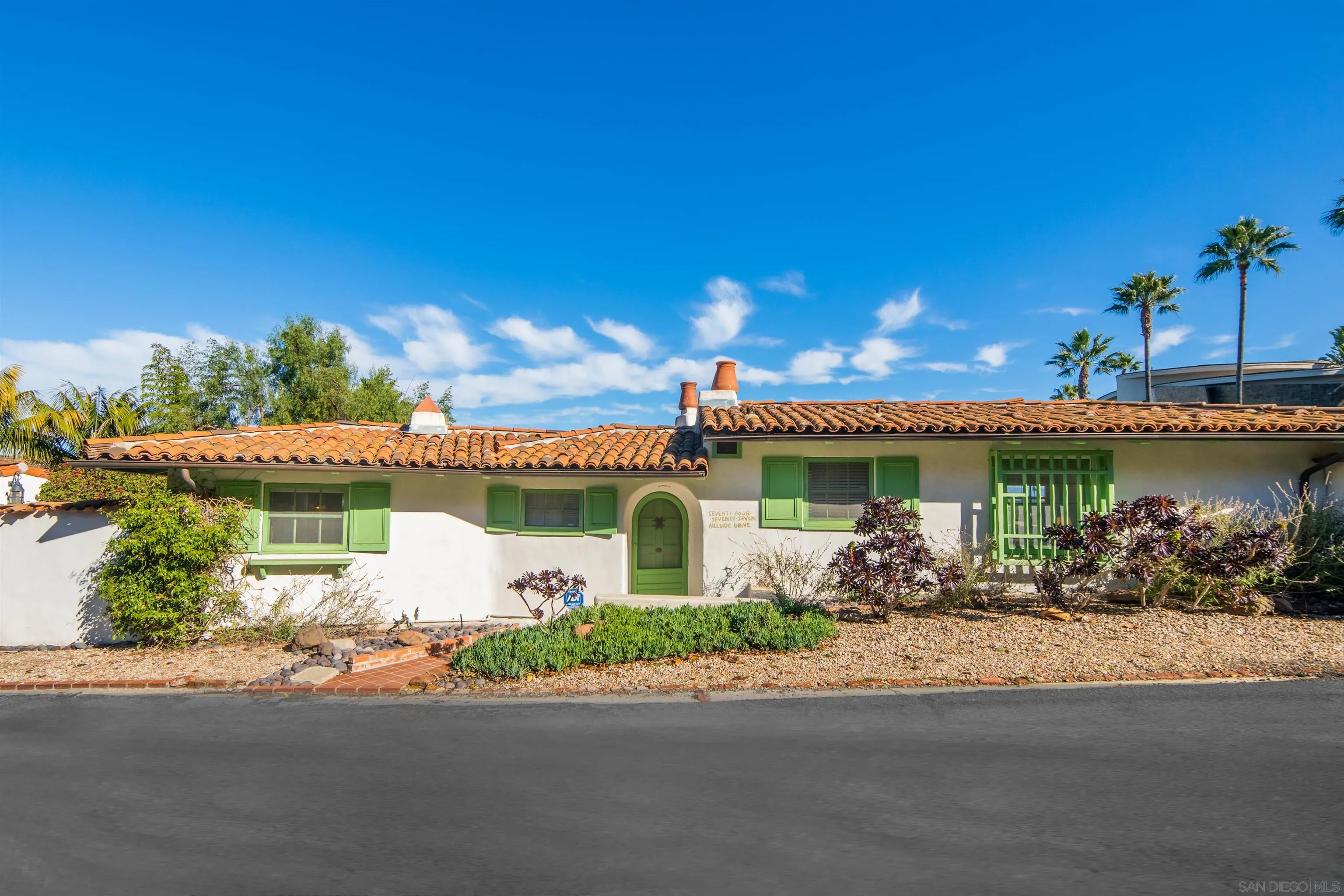 7477 Hillside Dr