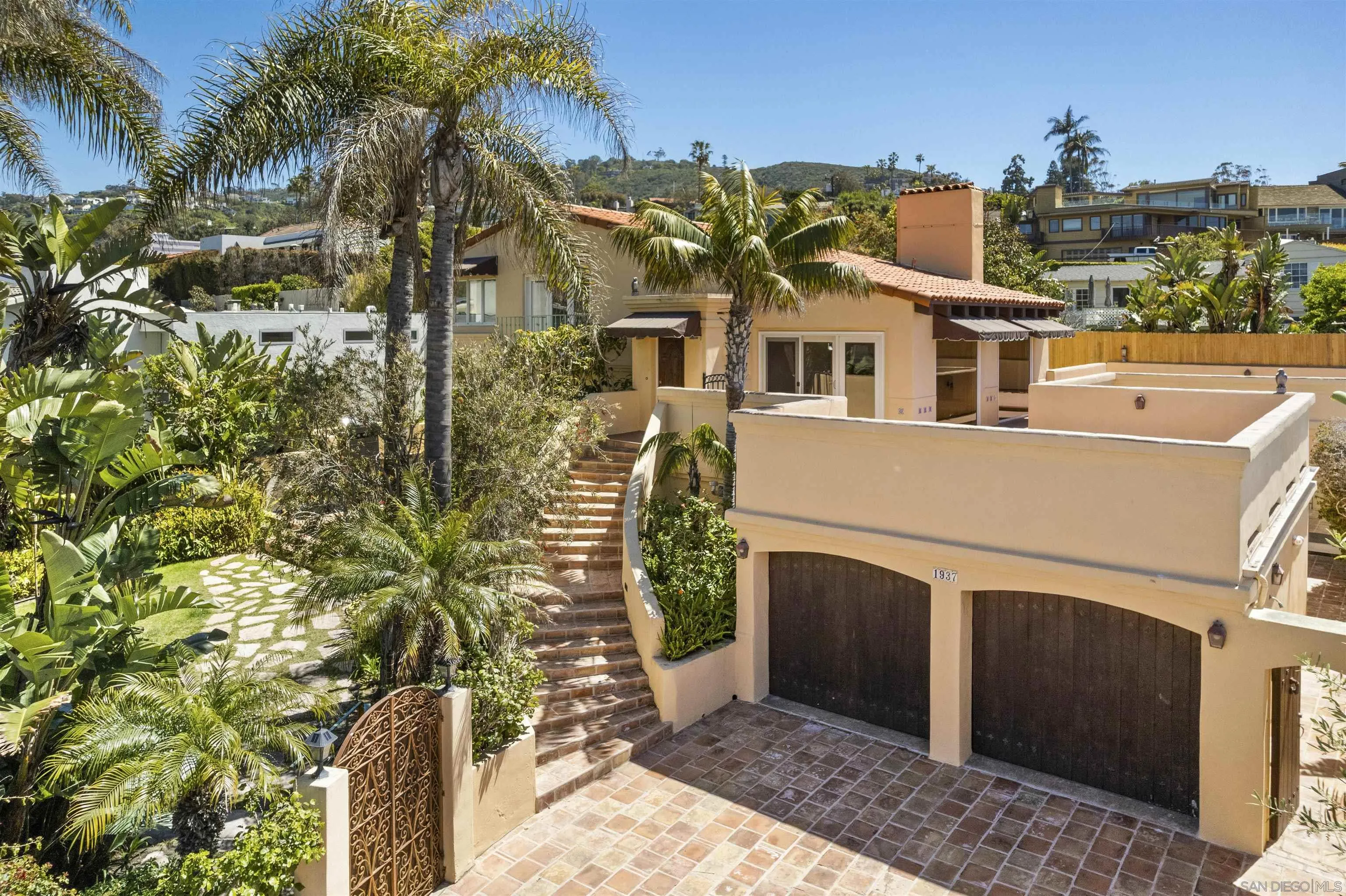 1937 Paseo Dorado