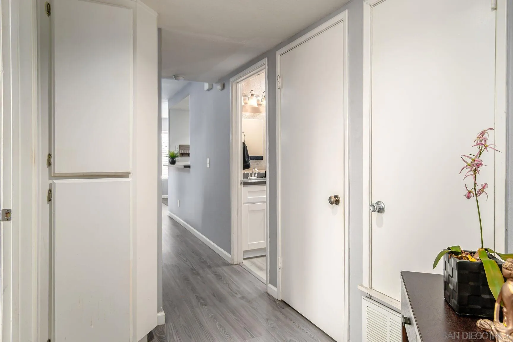 713 Brookstone Rd Unit 102
