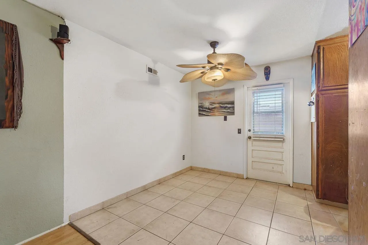 4721-23 Niagara Ave