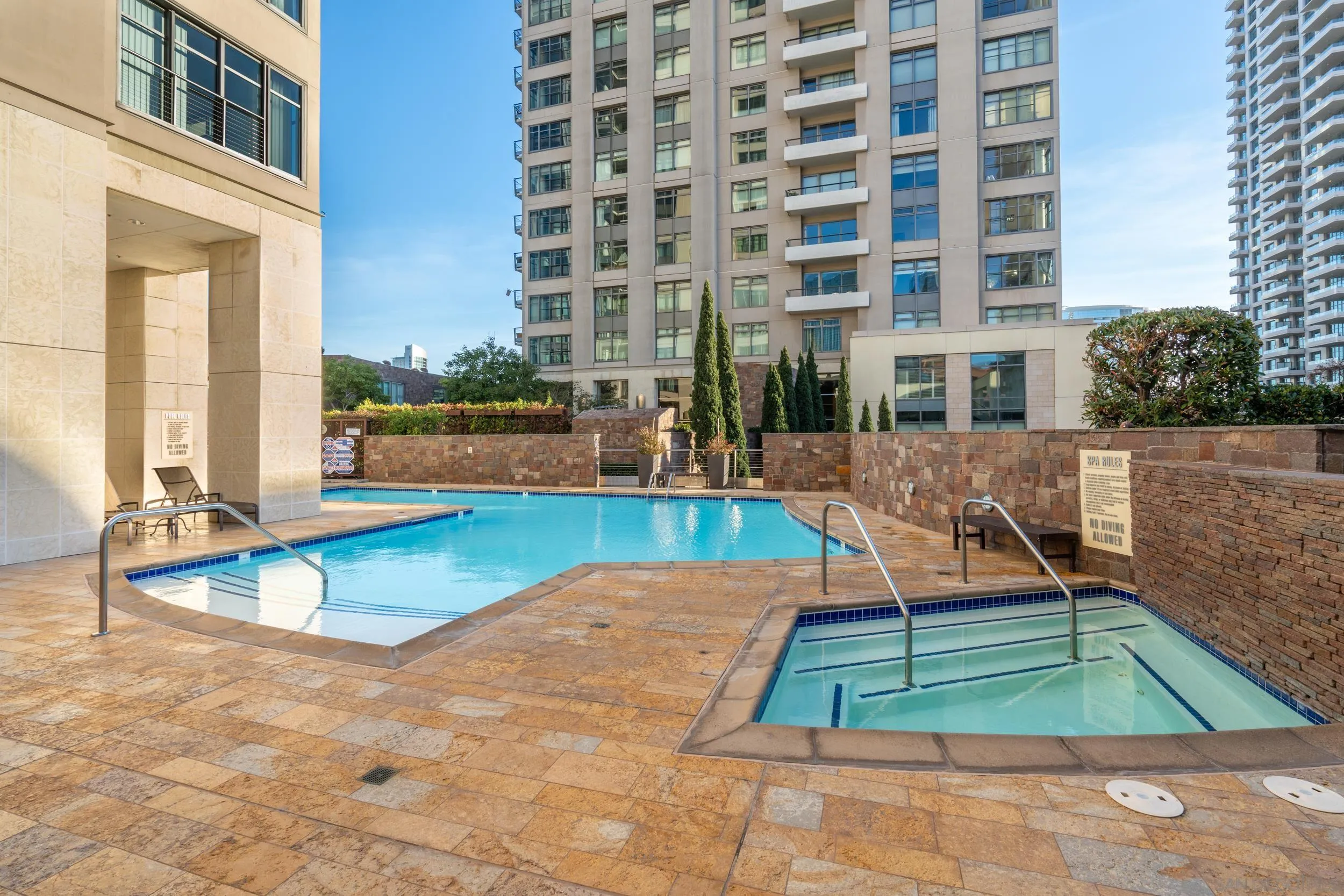 645 Front St Unit 1107