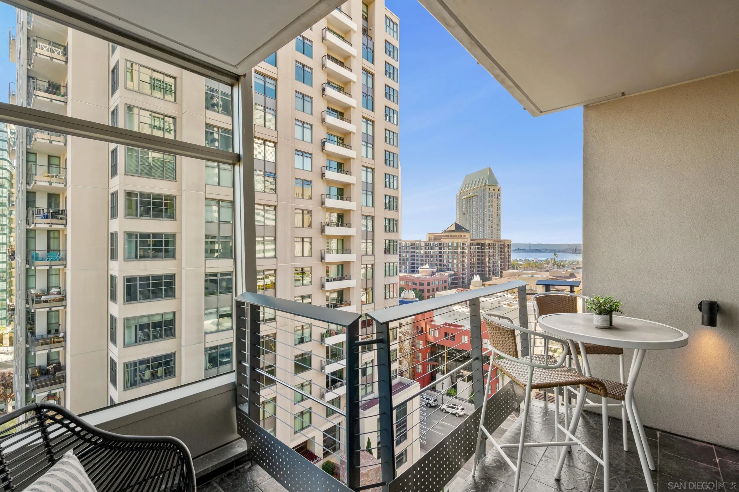 645 Front St Unit 1107