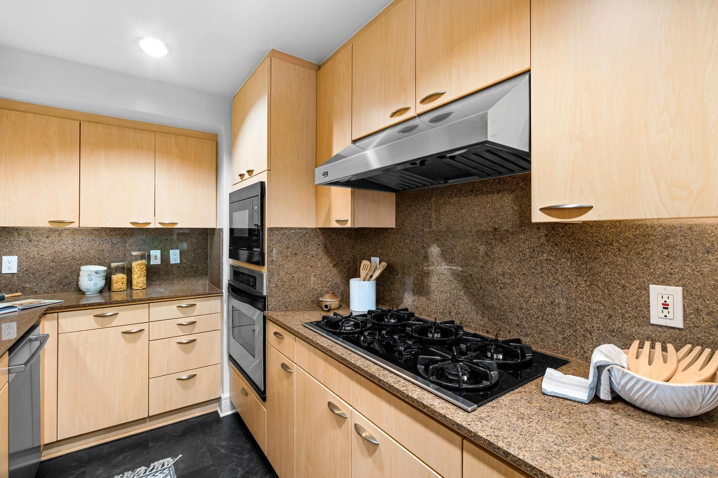 645 Front St Unit 1107