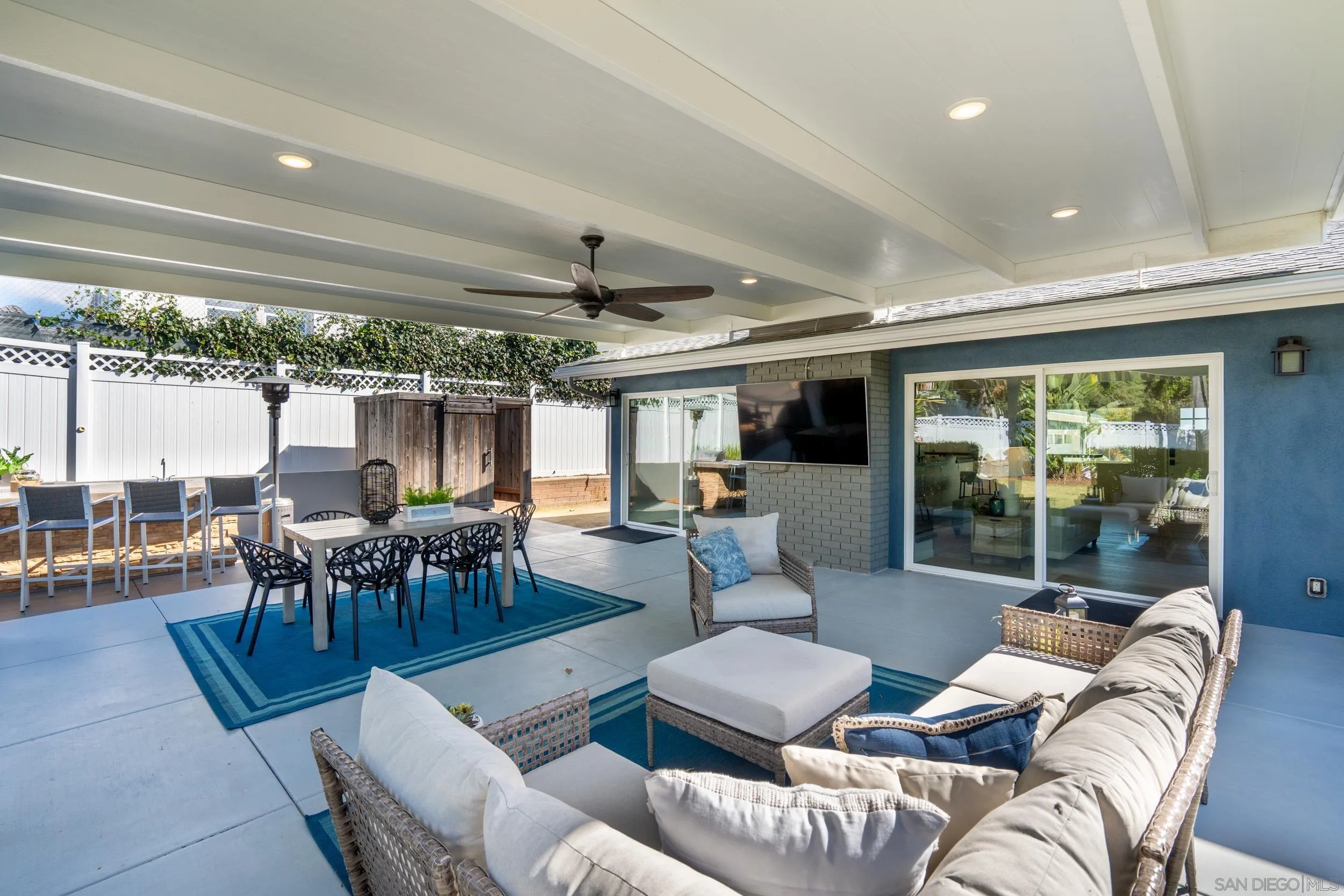 1190 Tourmaline St