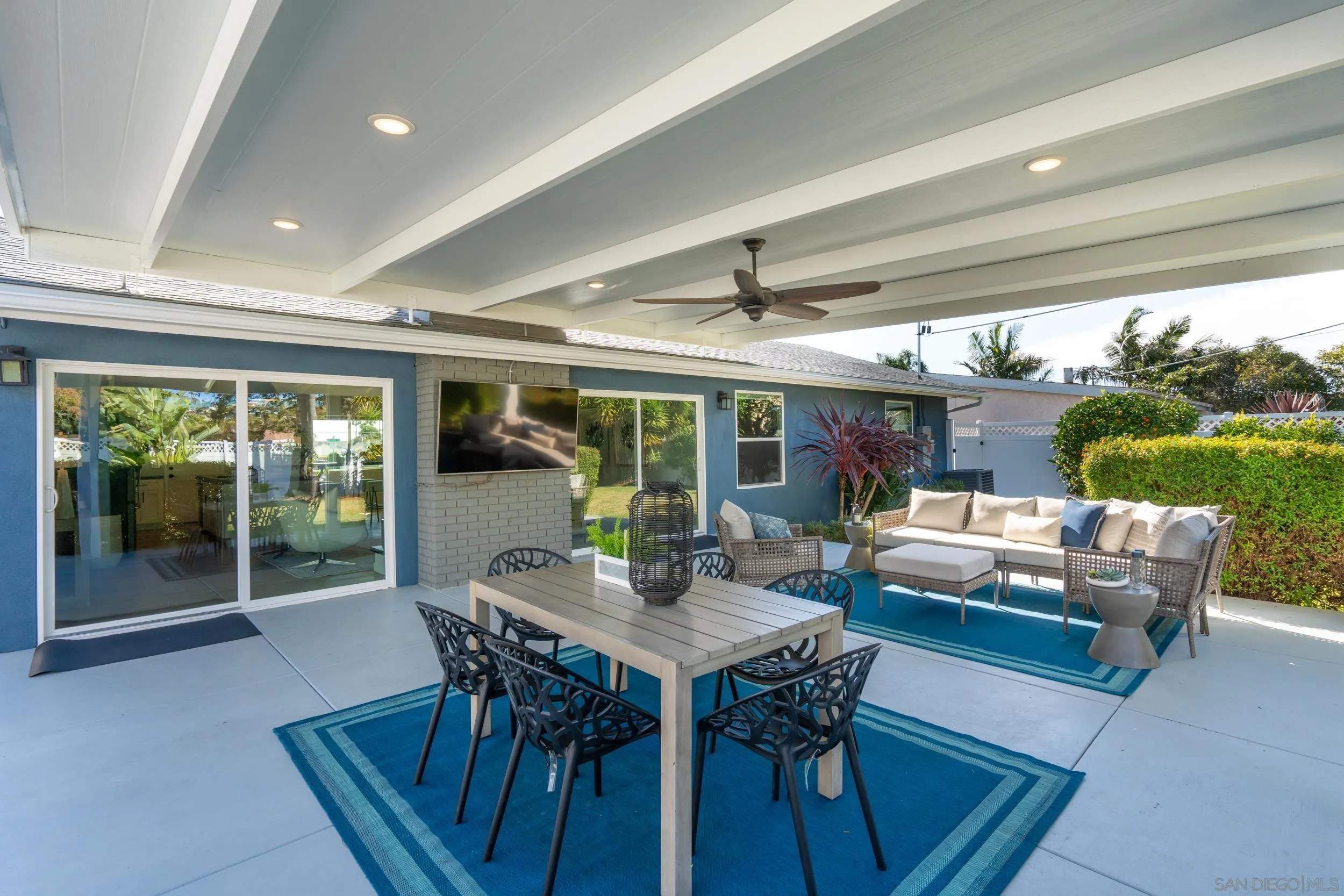 1190 Tourmaline St