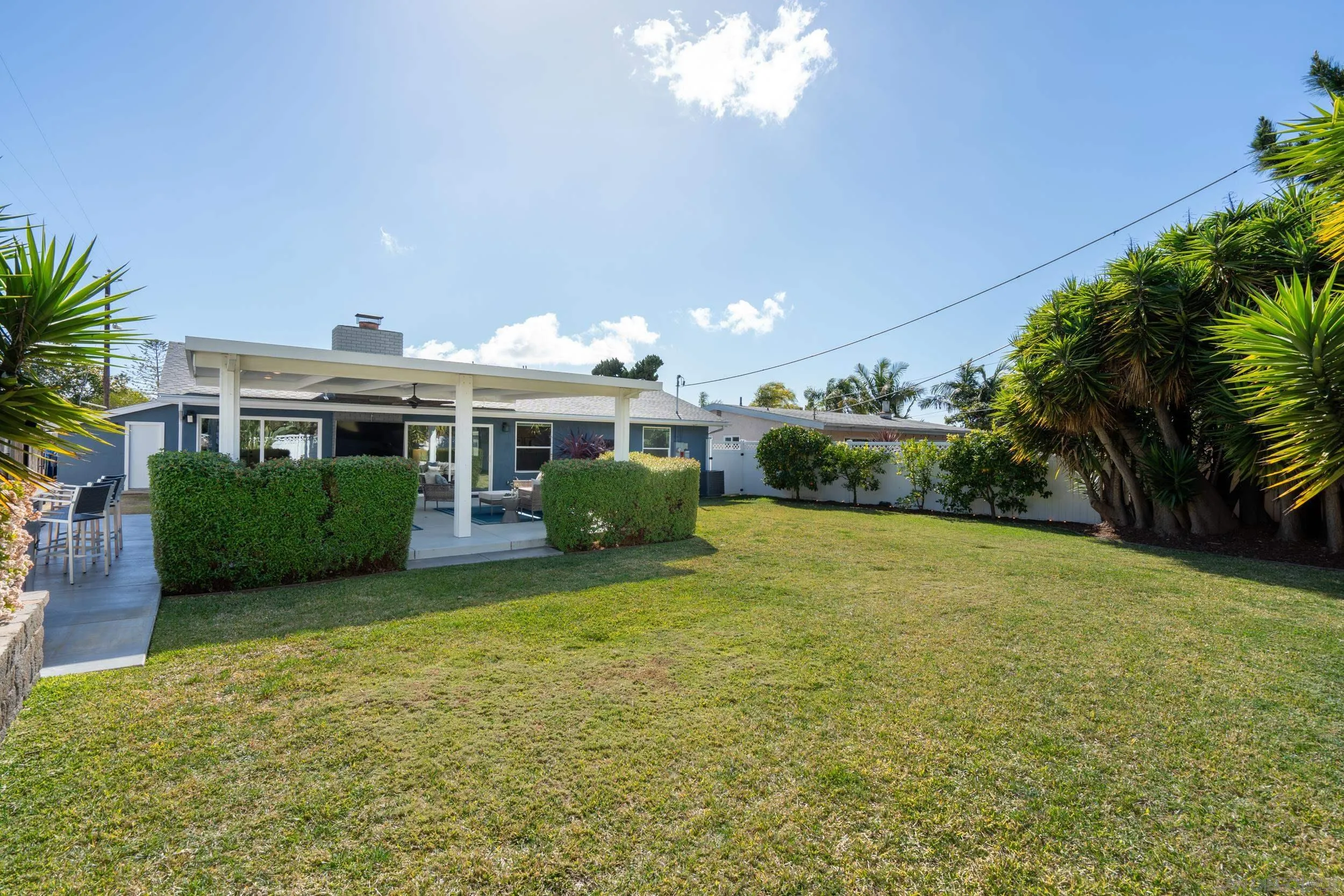 1190 Tourmaline St