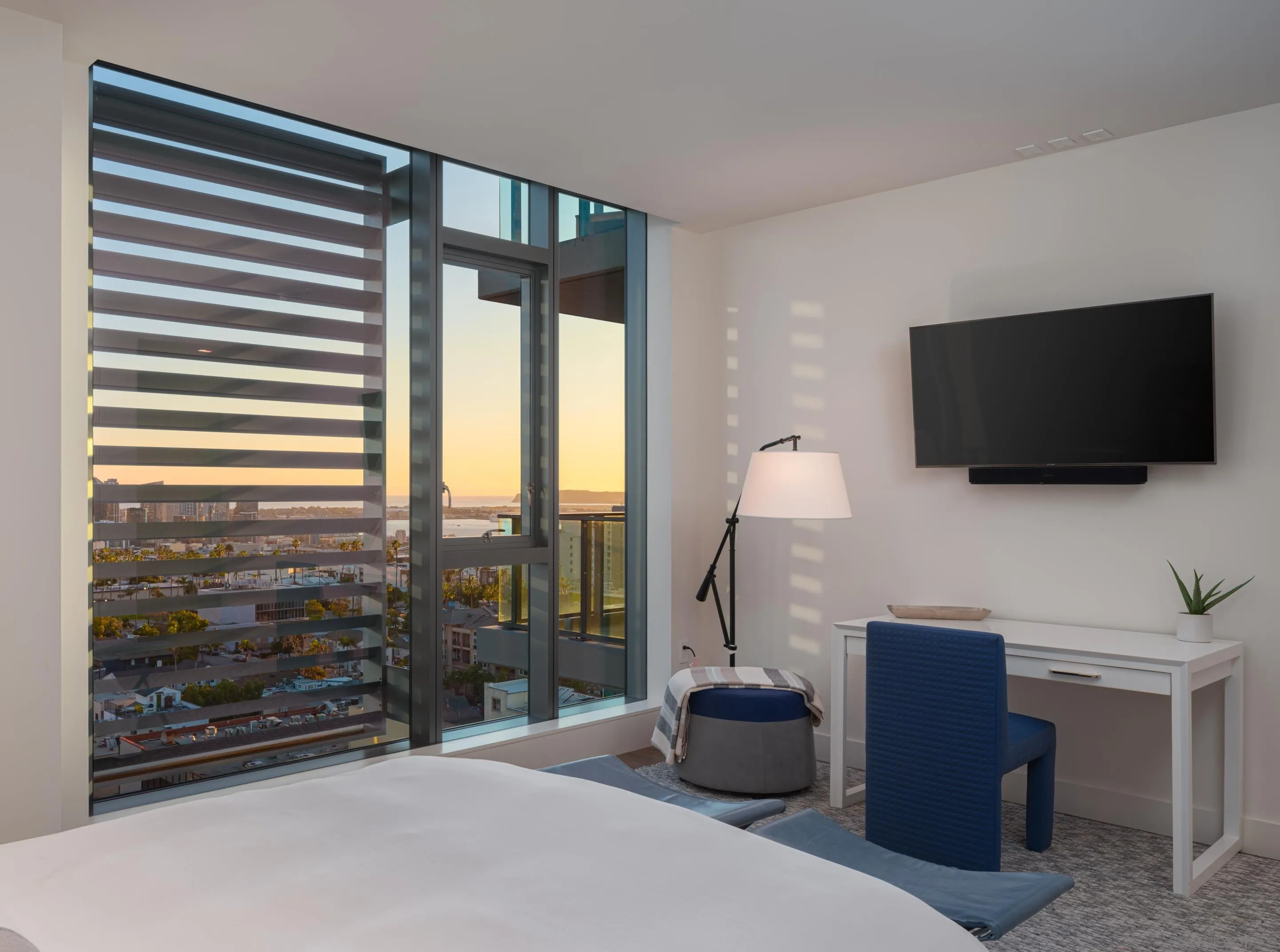 2855 5th Ave Unit 1204