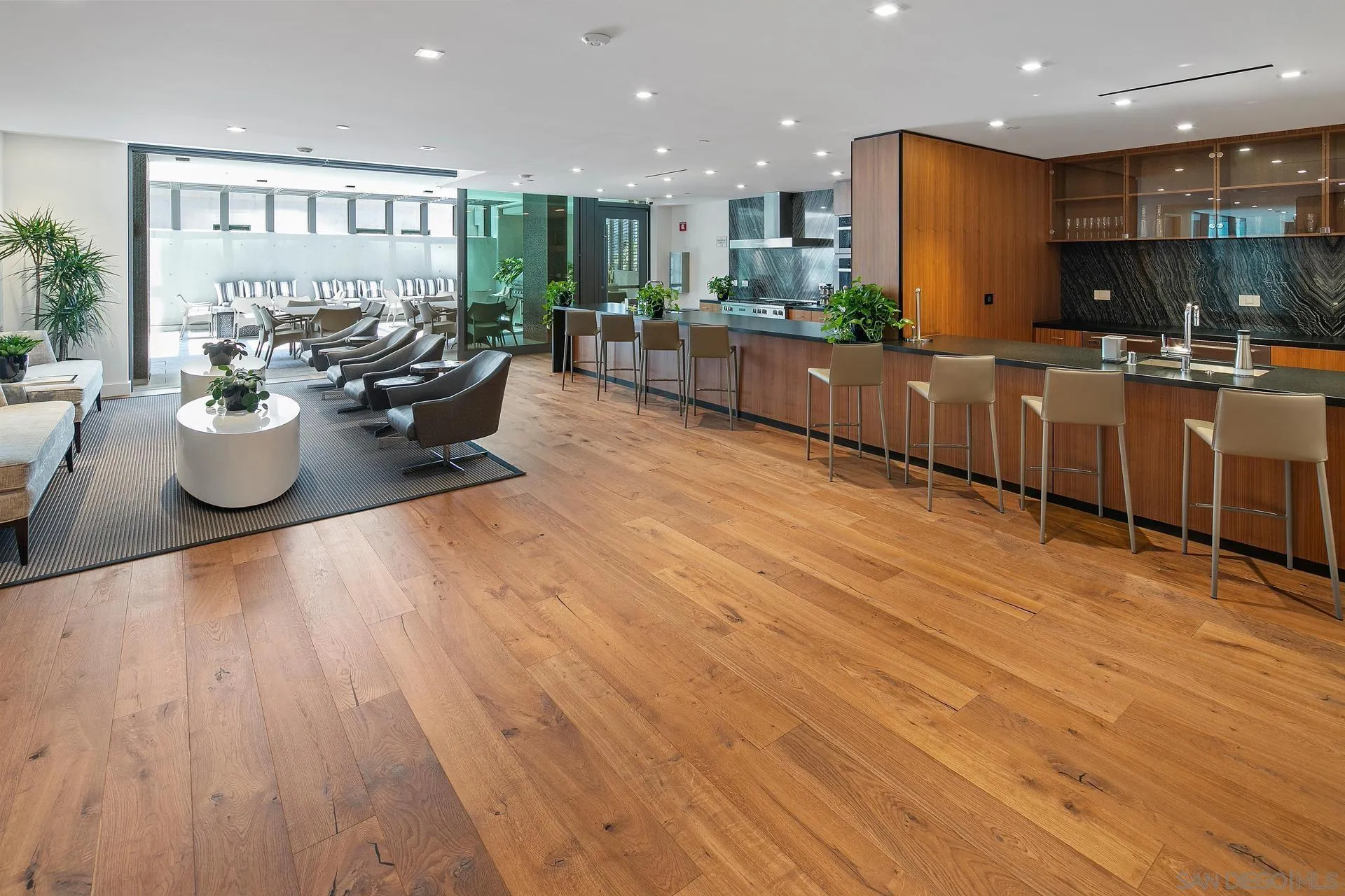 2855 5th Ave Unit 1204