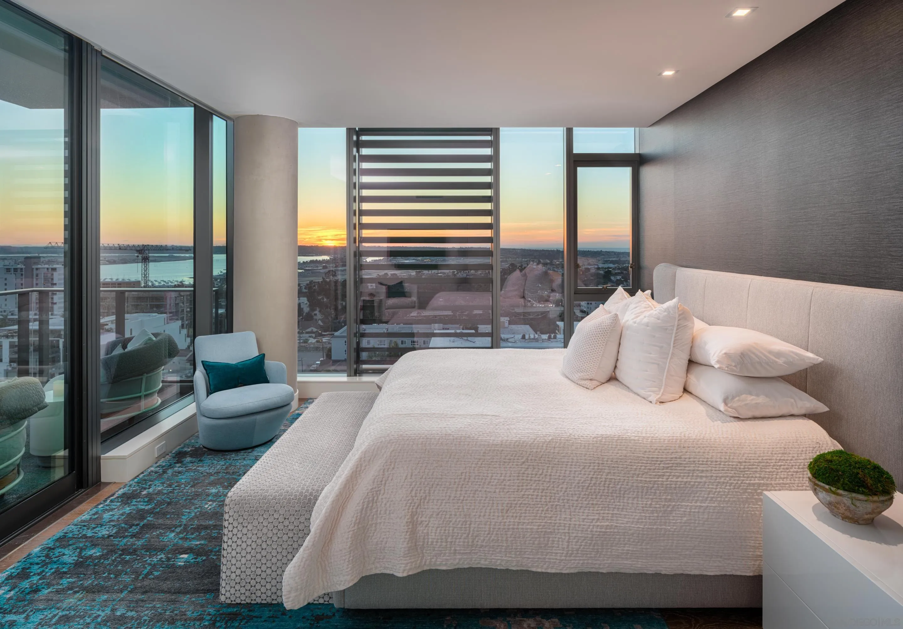 2855 5th Ave Unit 1204