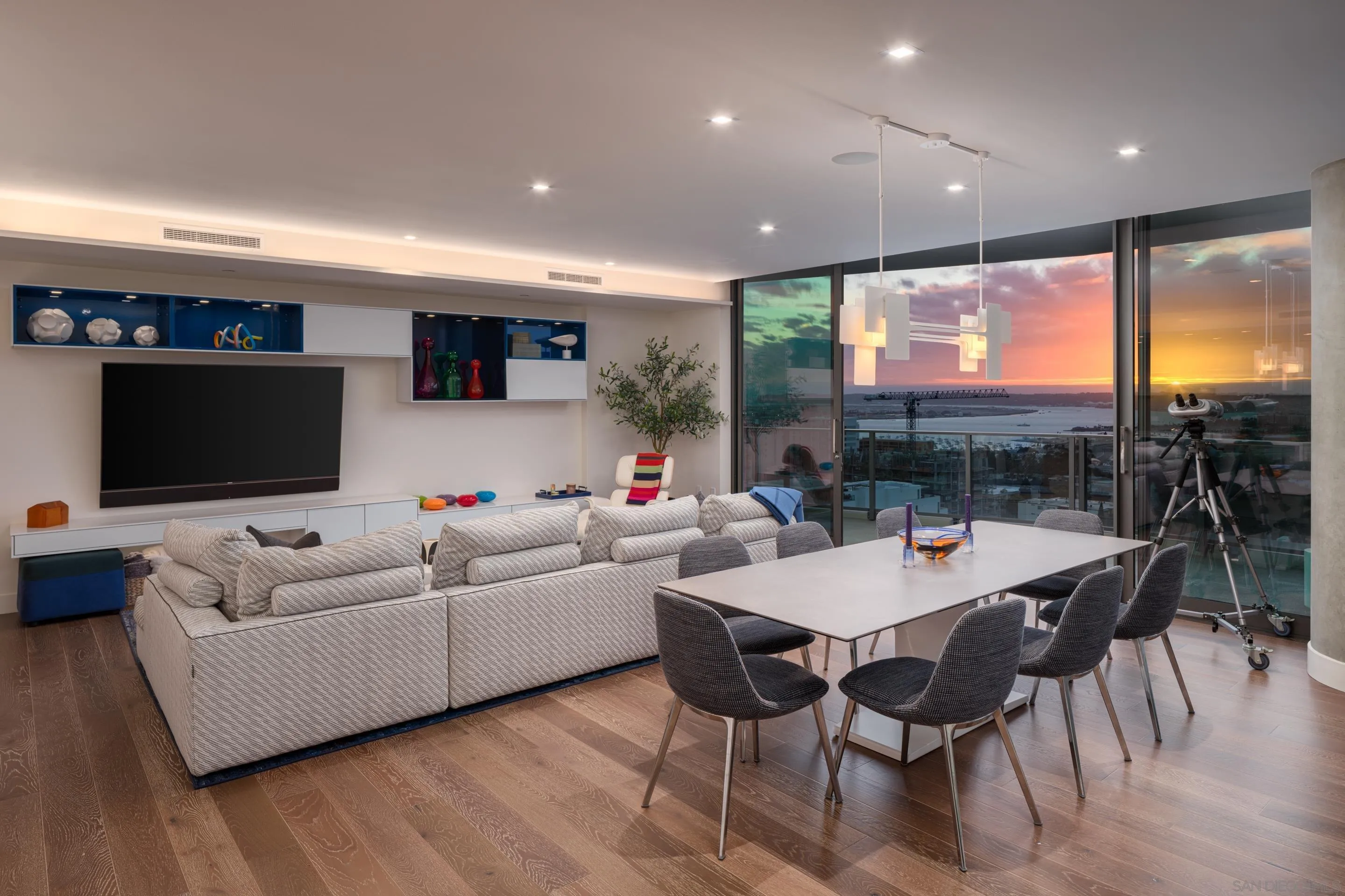 2855 5th Ave Unit 1204