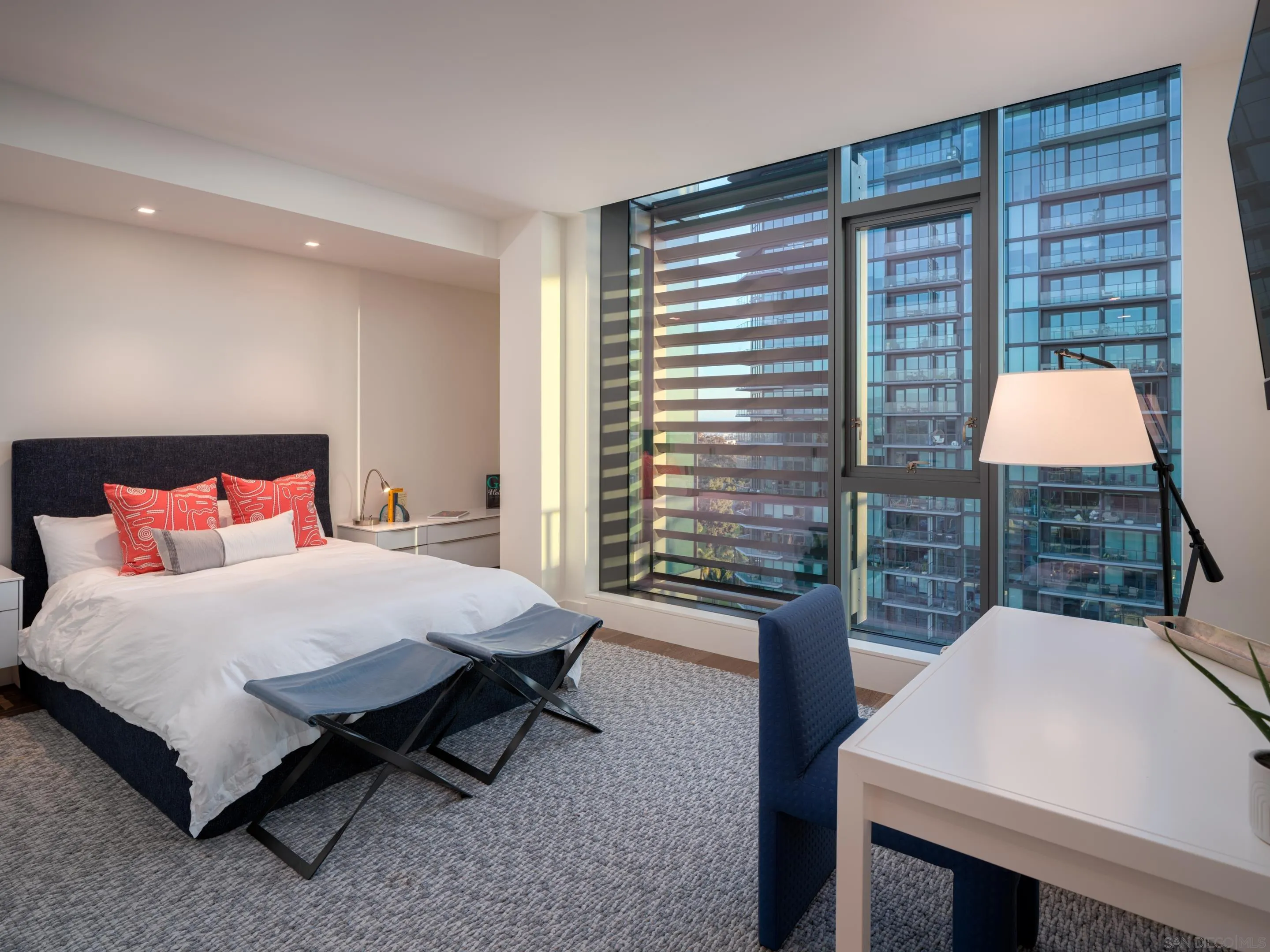 2855 5th Ave Unit 1204