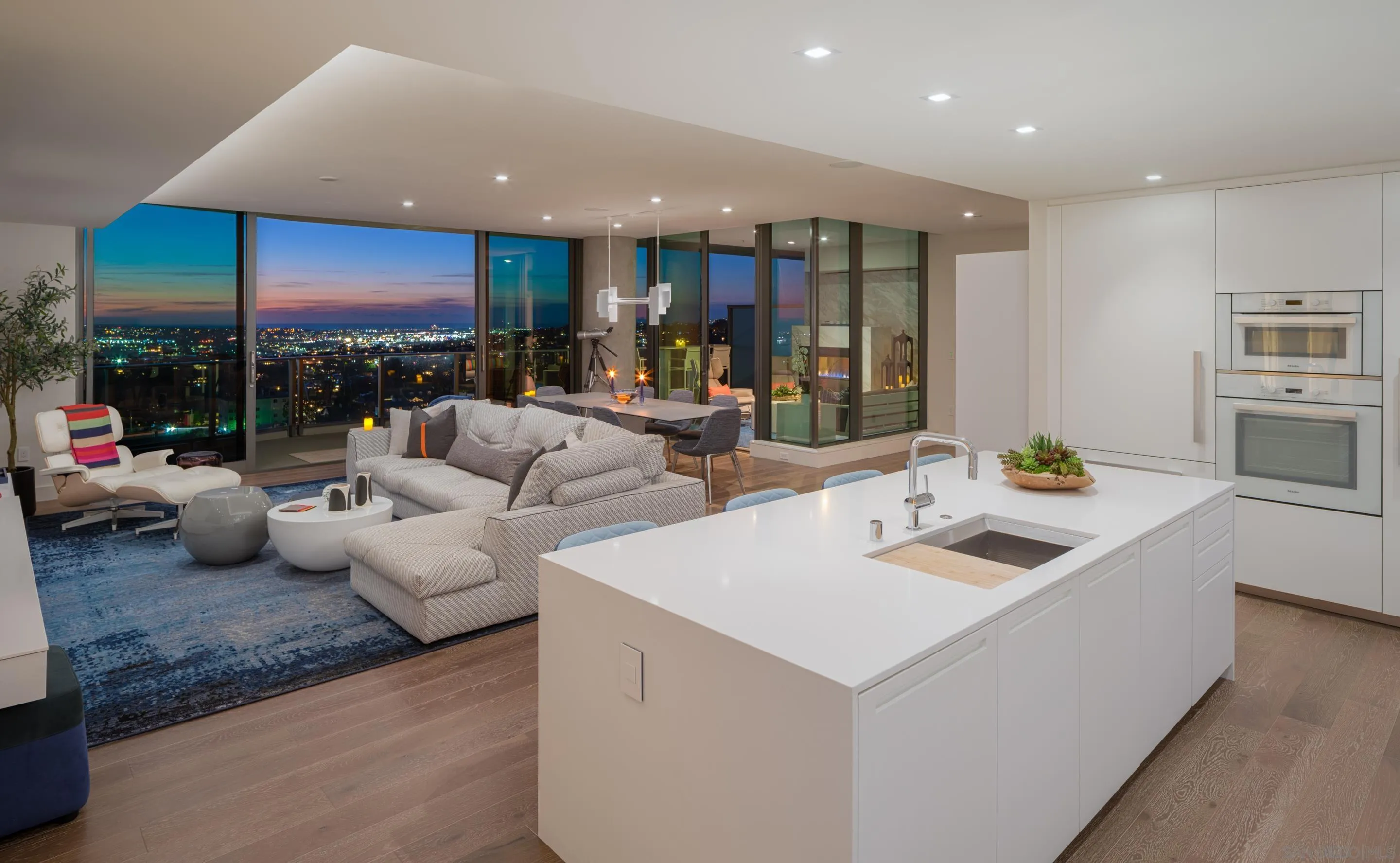2855 5th Ave Unit 1204