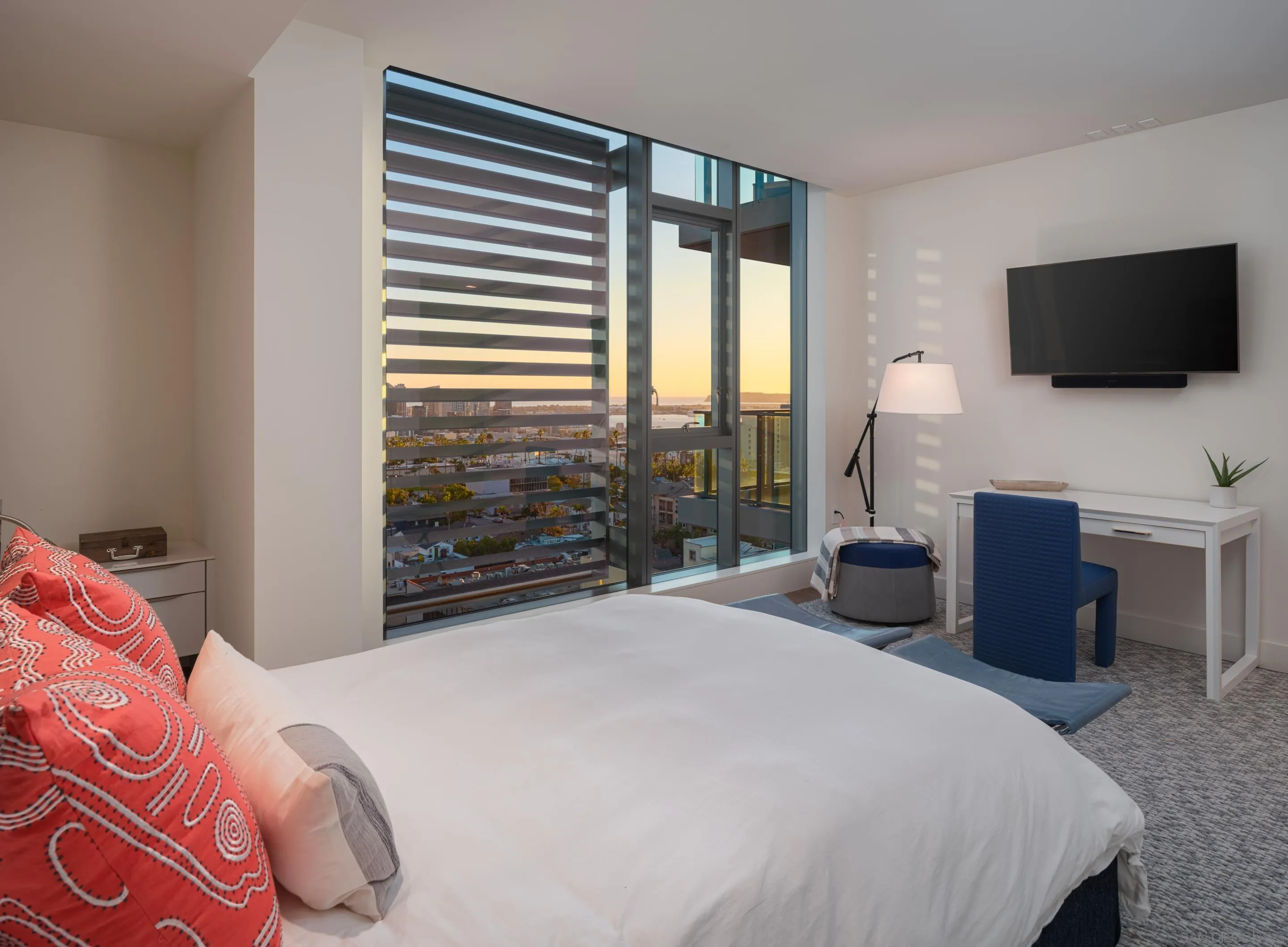2855 5th Ave Unit 1204