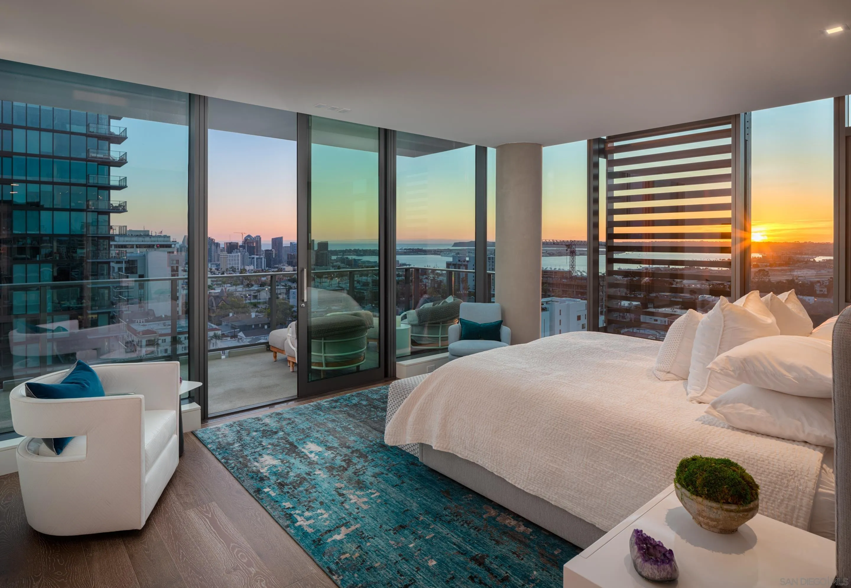 2855 5th Ave Unit 1204