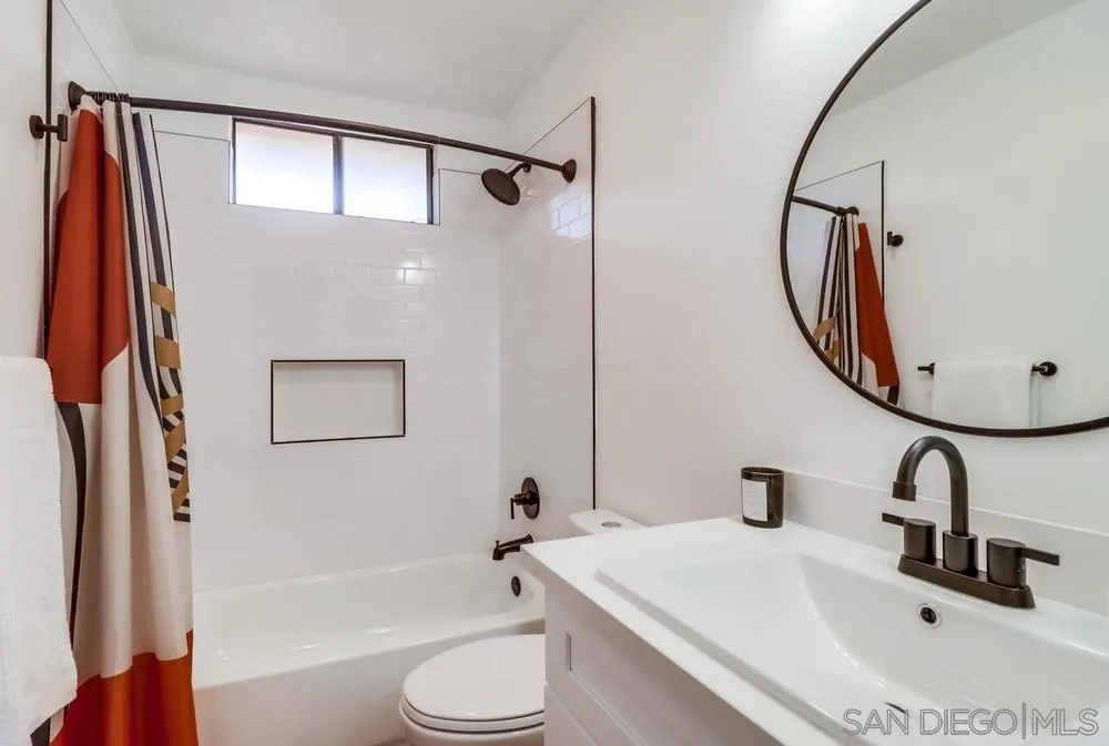 4151 34th St Unit 1