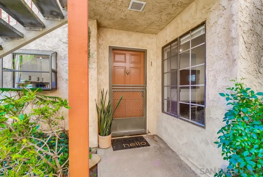 4151 34th St Unit 1