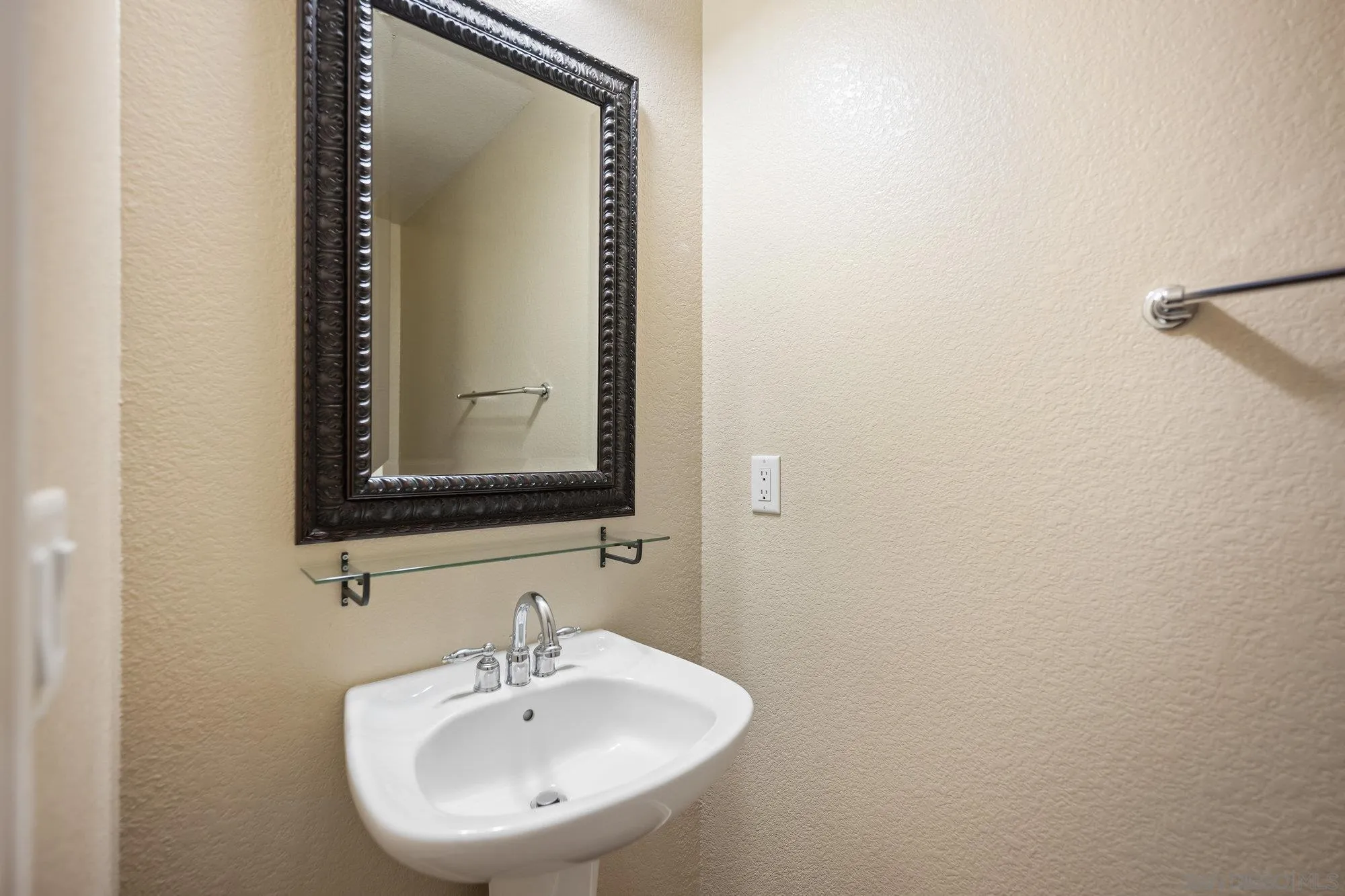 6179 Verda Ln