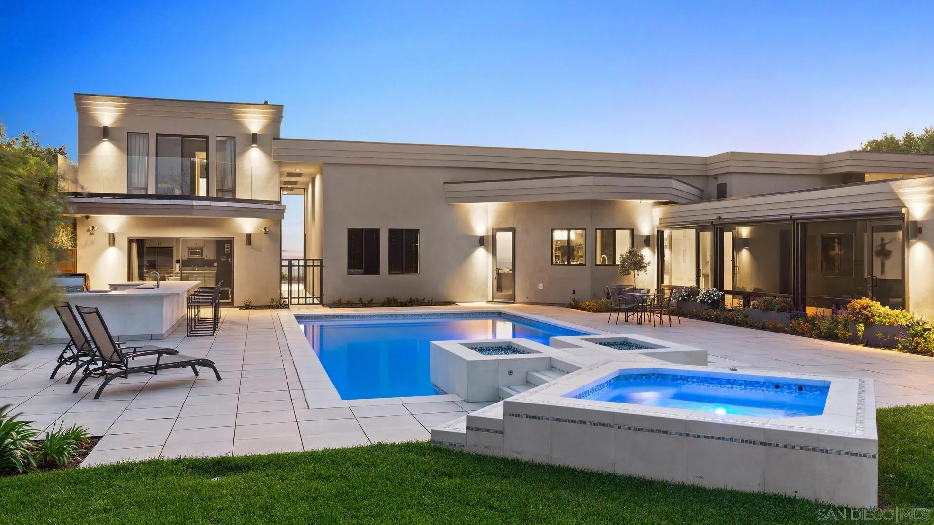 7778 Starlight Dr