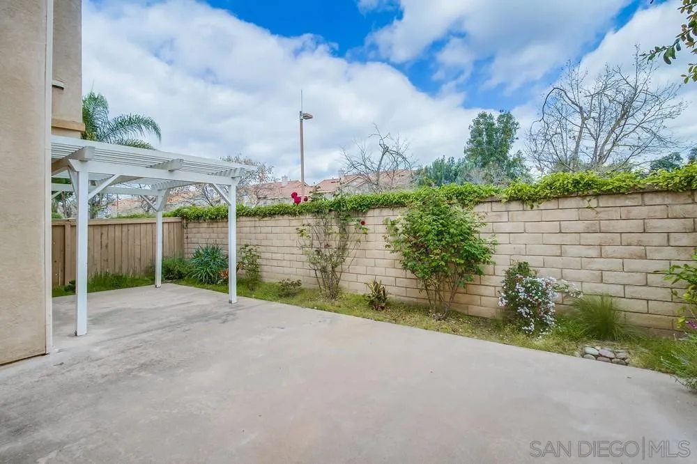 303 Brookview Ct