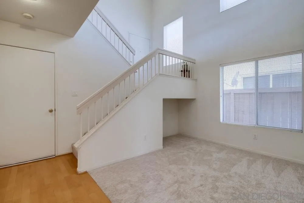 303 Brookview Ct