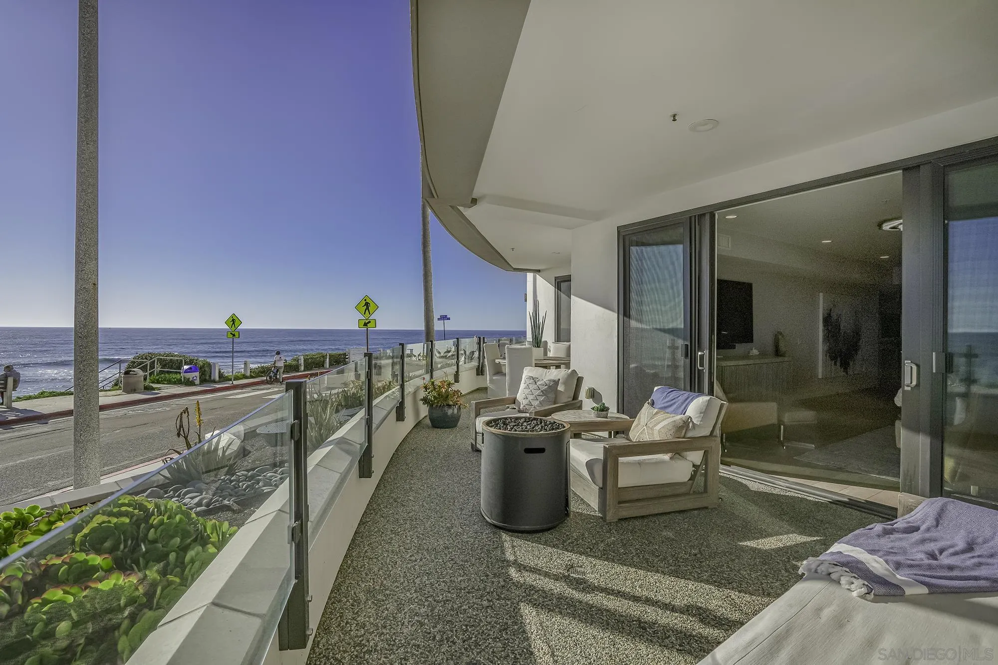 6767 Neptune Pl Unit 104