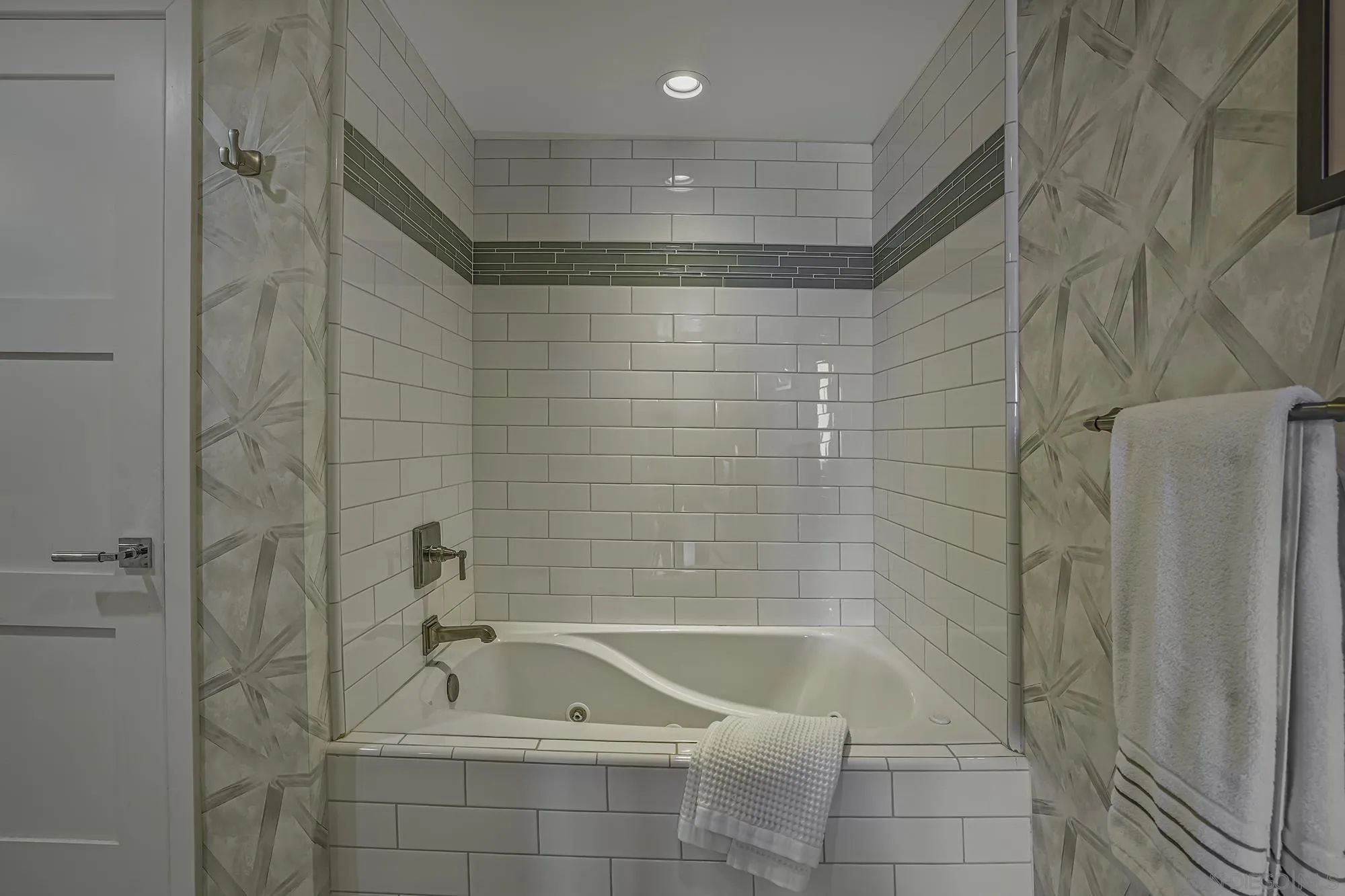 6767 Neptune Pl Unit 104