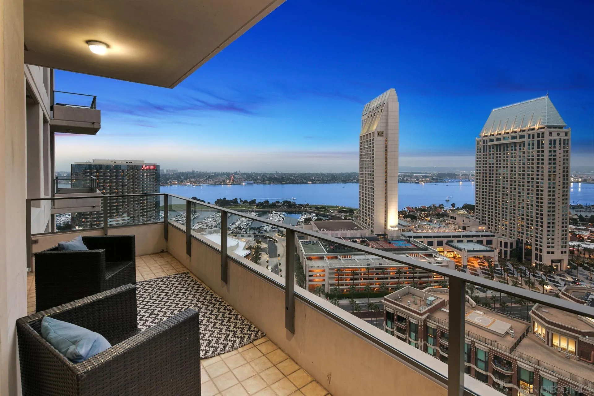 550 Front St. Unit 2304