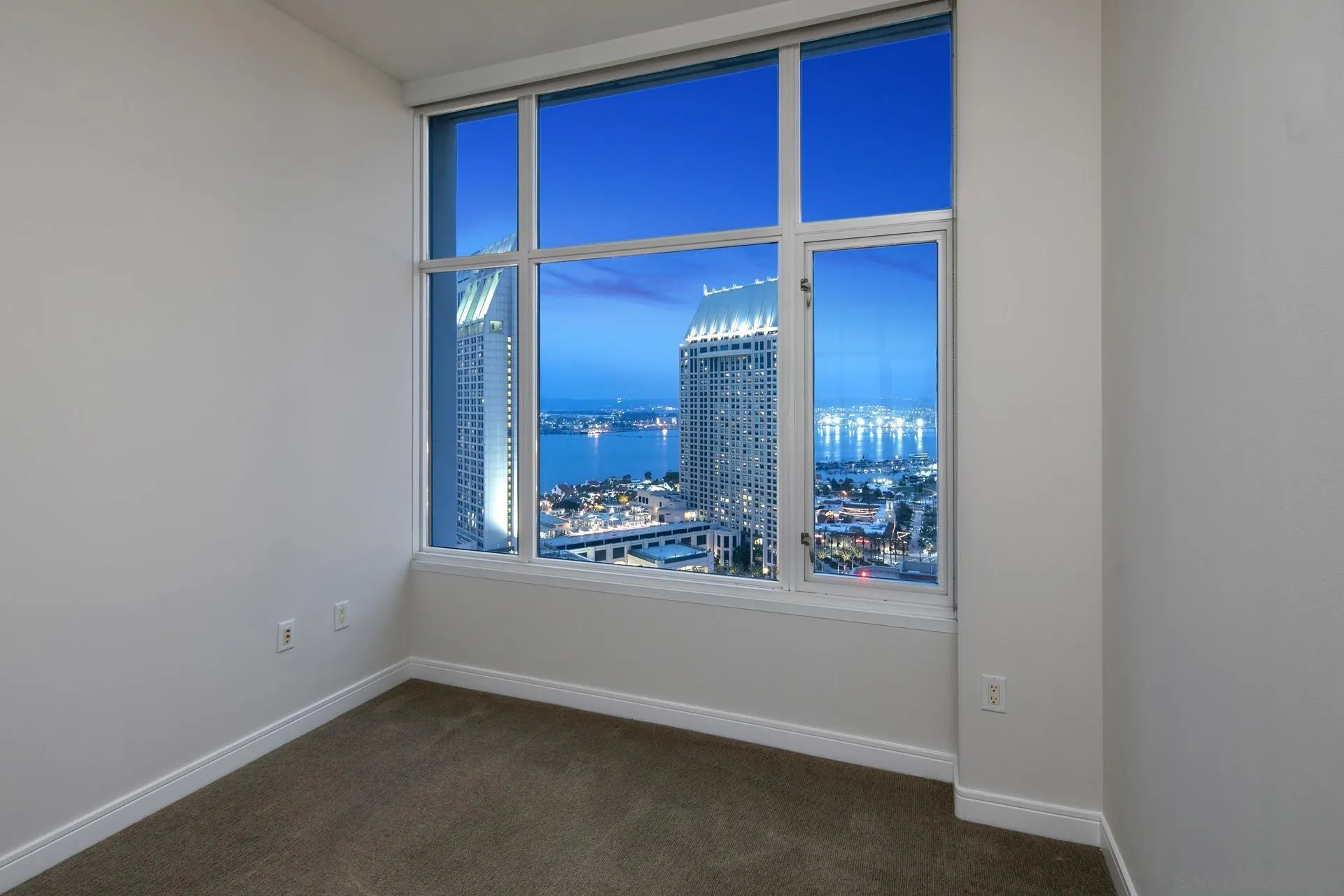 550 Front St. Unit 2304