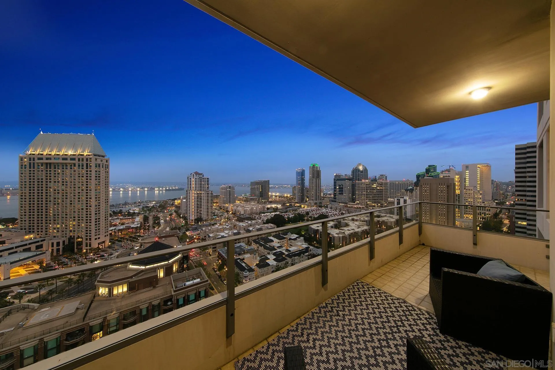 550 Front St. Unit 2304