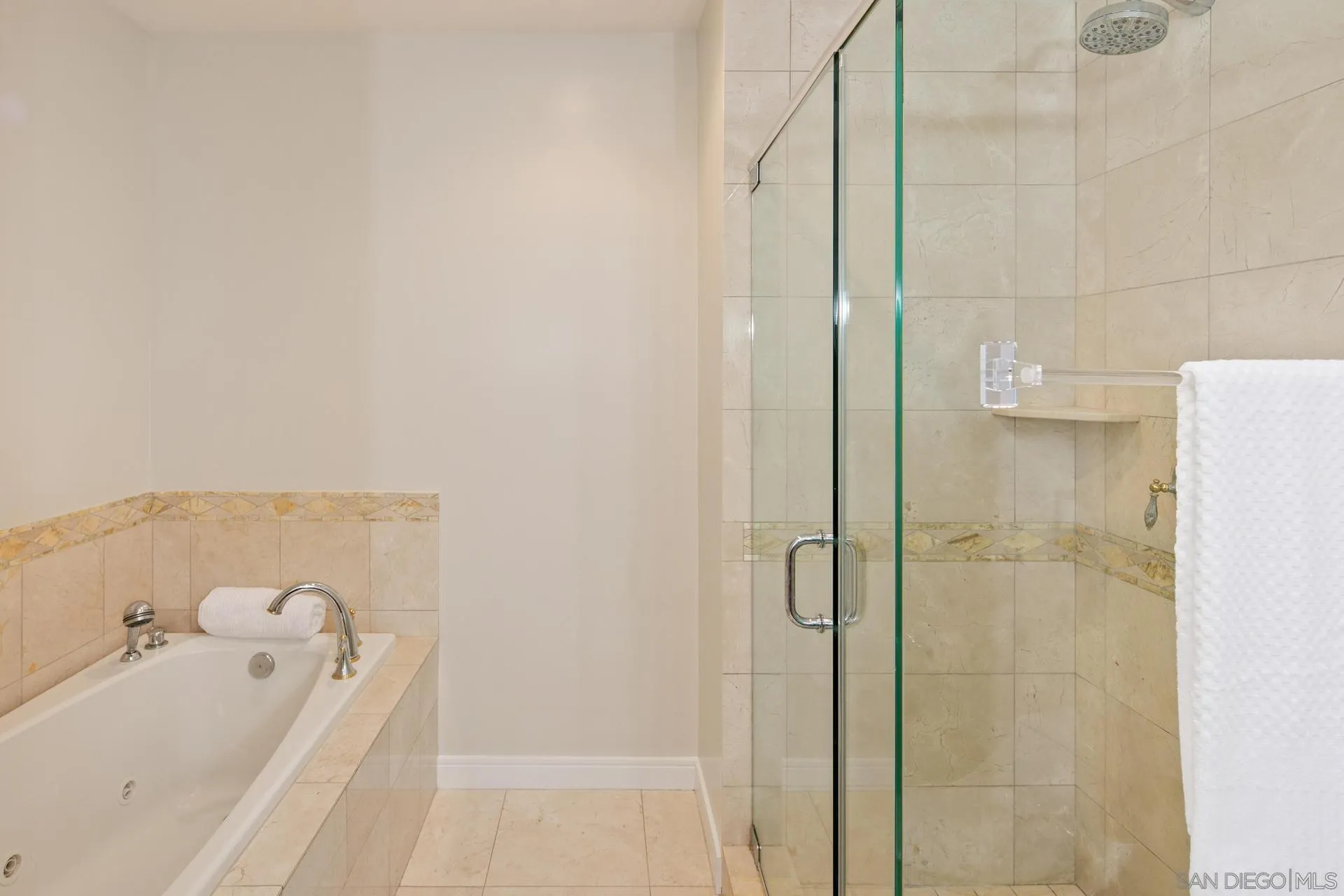 550 Front St. Unit 2304