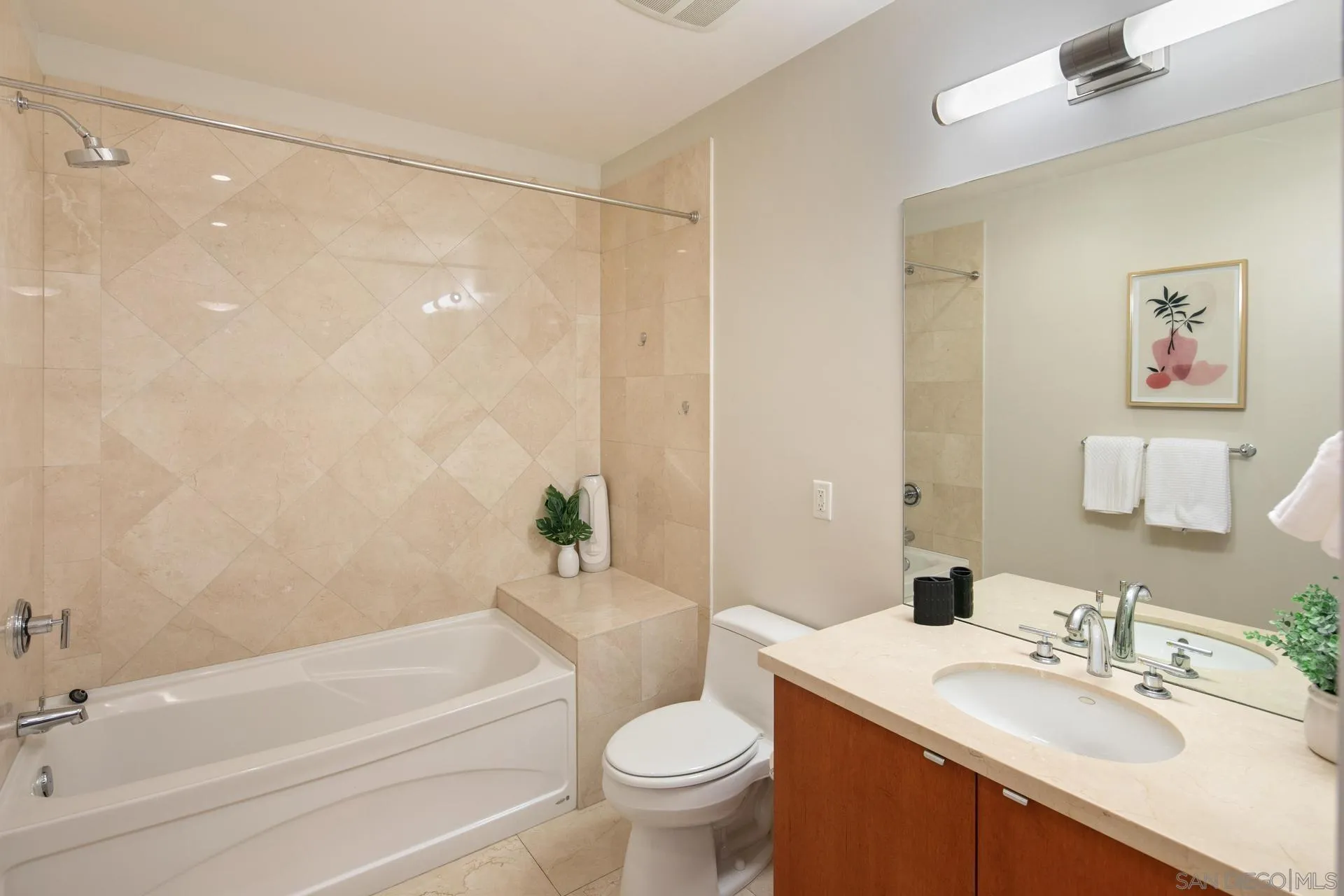 550 Front St. Unit 2304