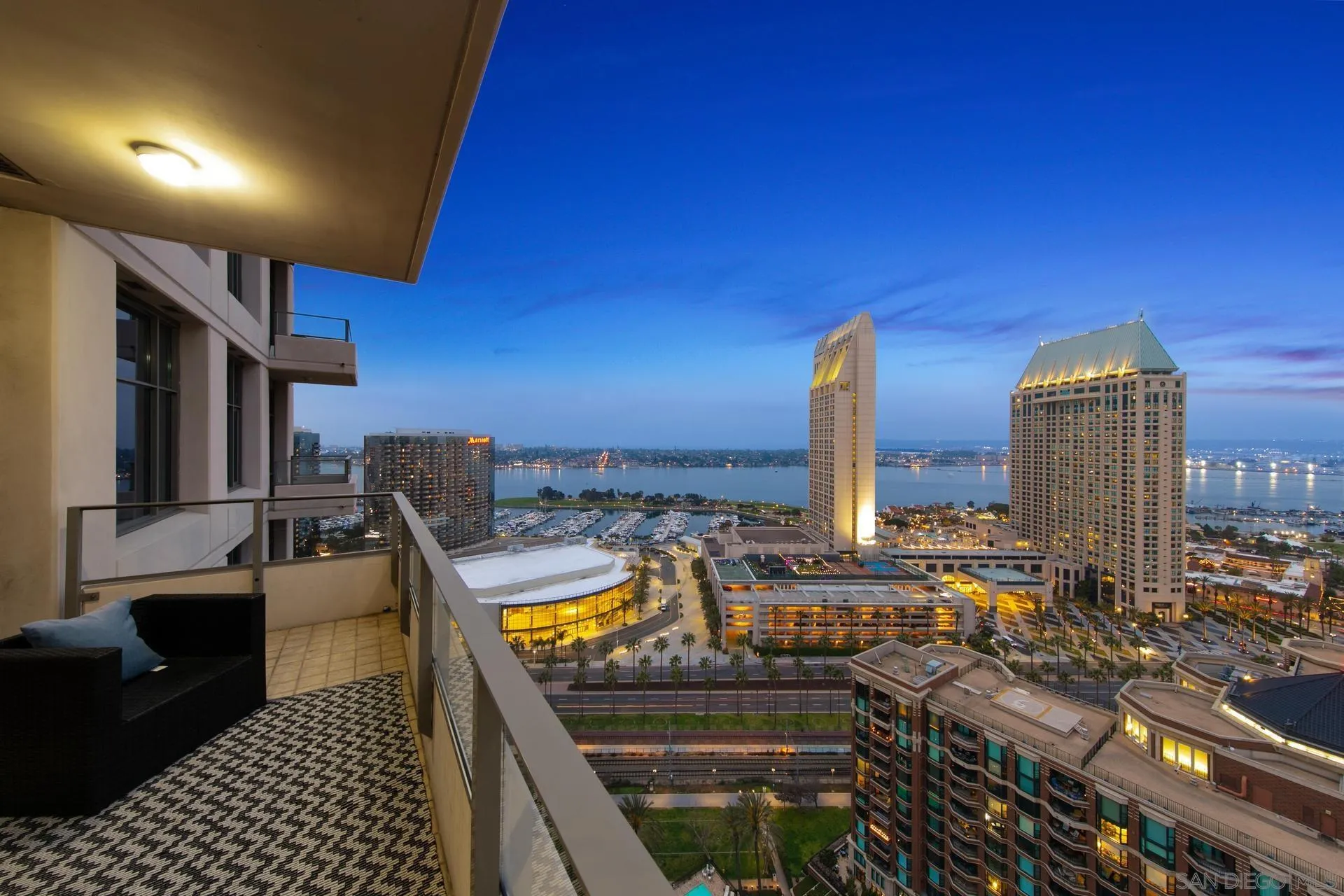 550 Front St. Unit 2304