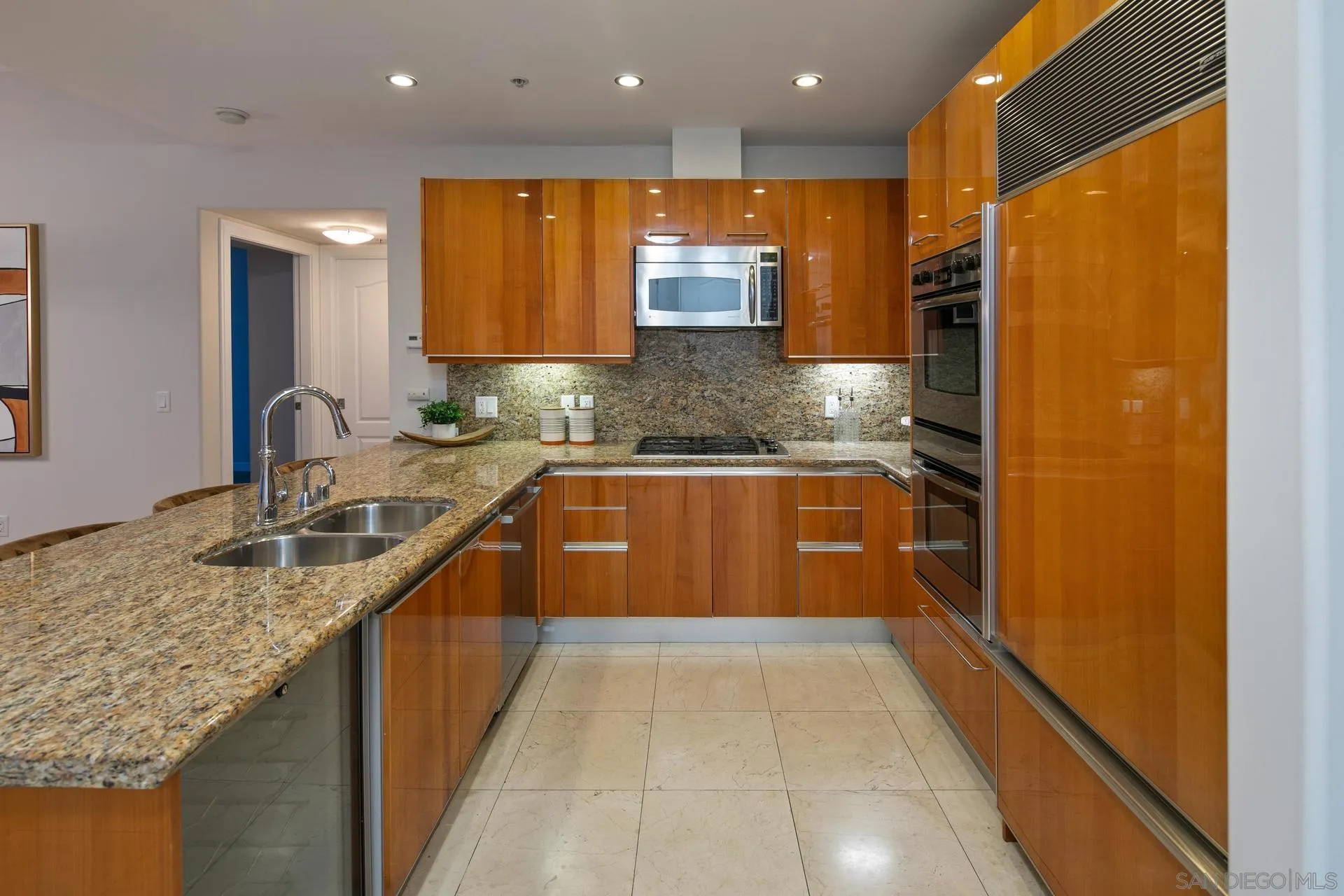 550 Front St. Unit 2304