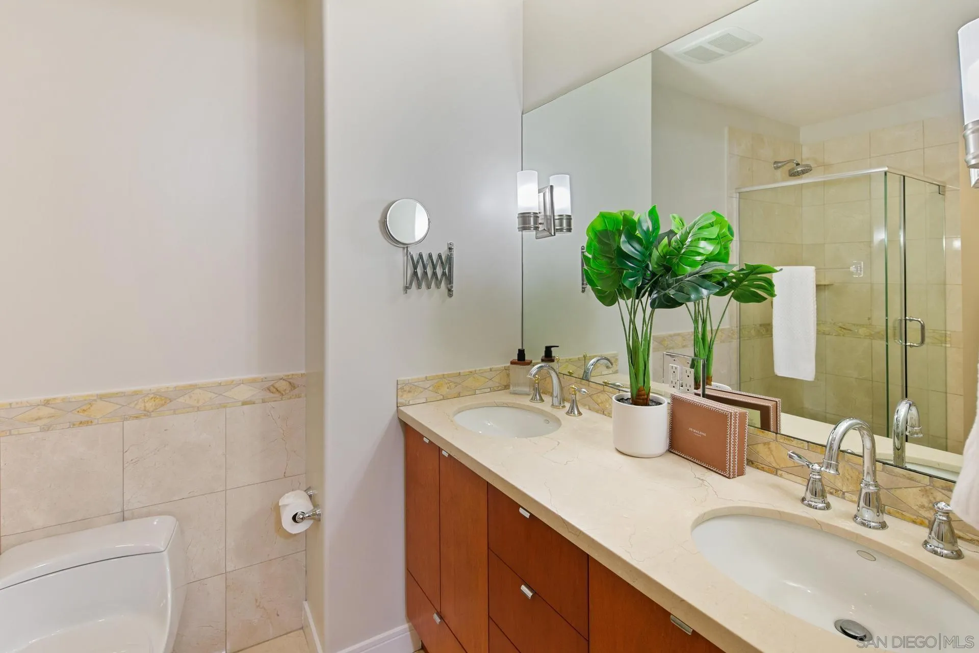 550 Front St. Unit 2304