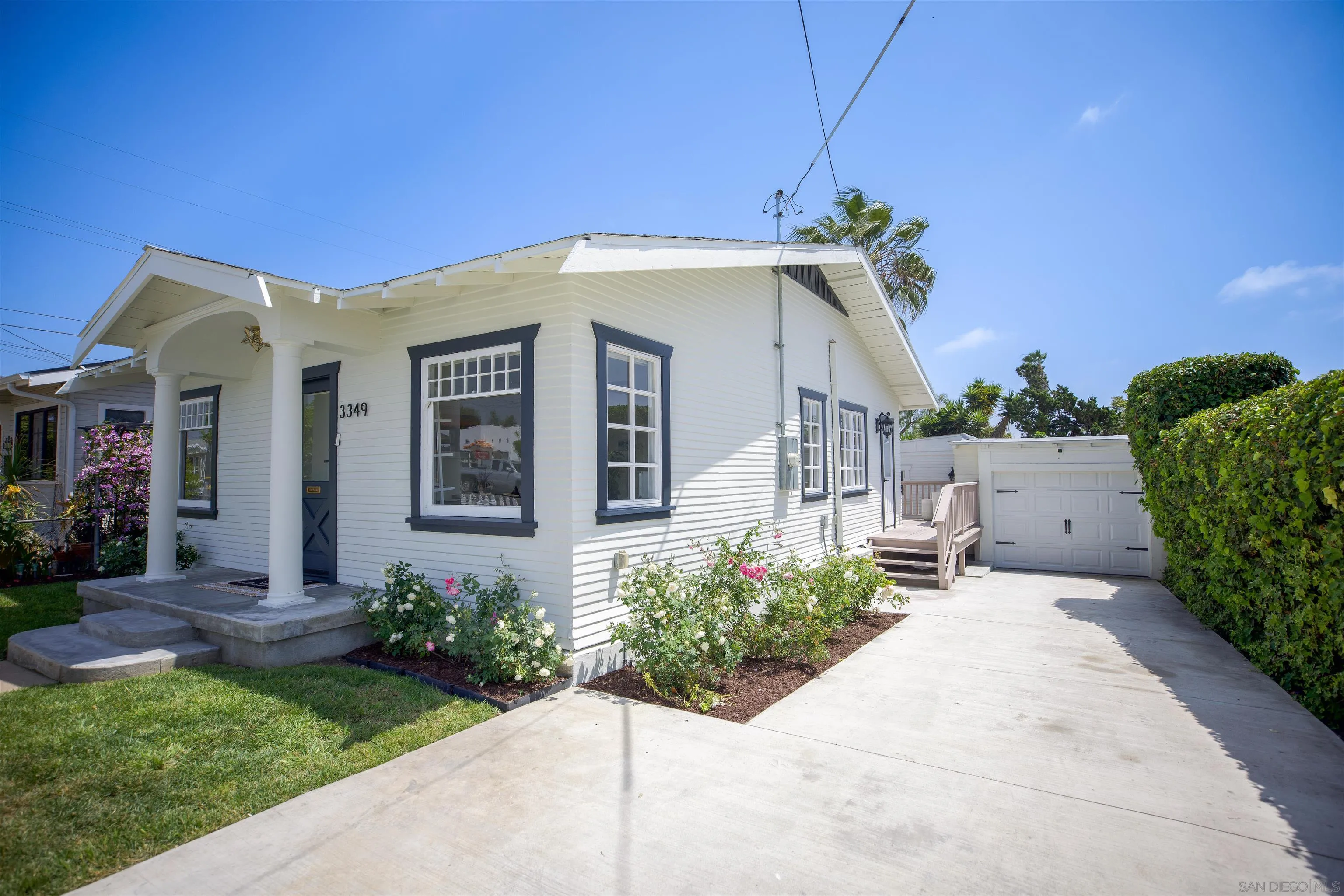 3349 Myrtle Ave