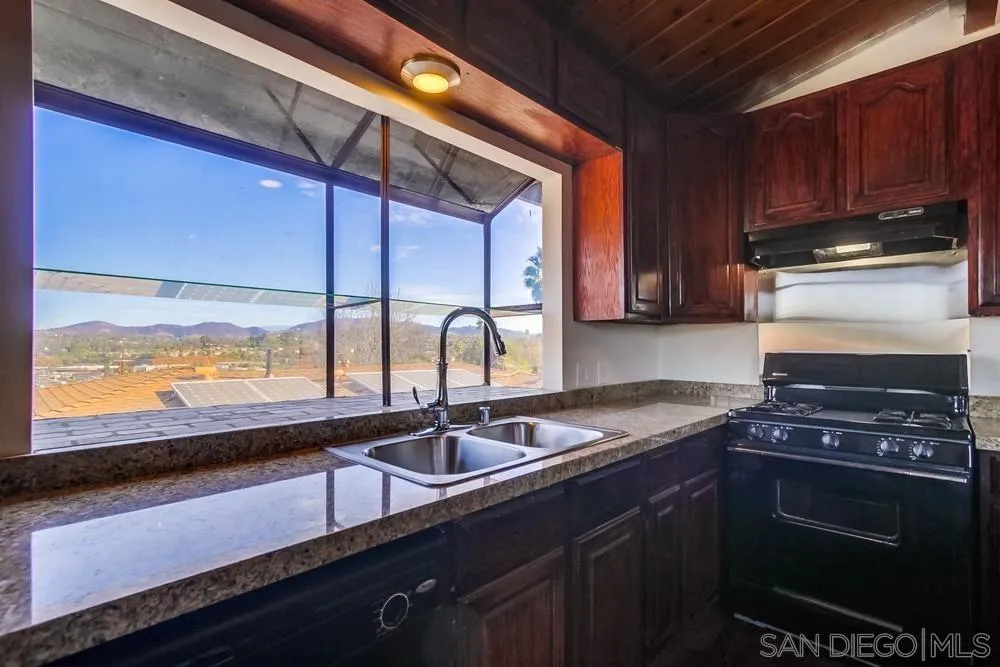 426 Phillips Way