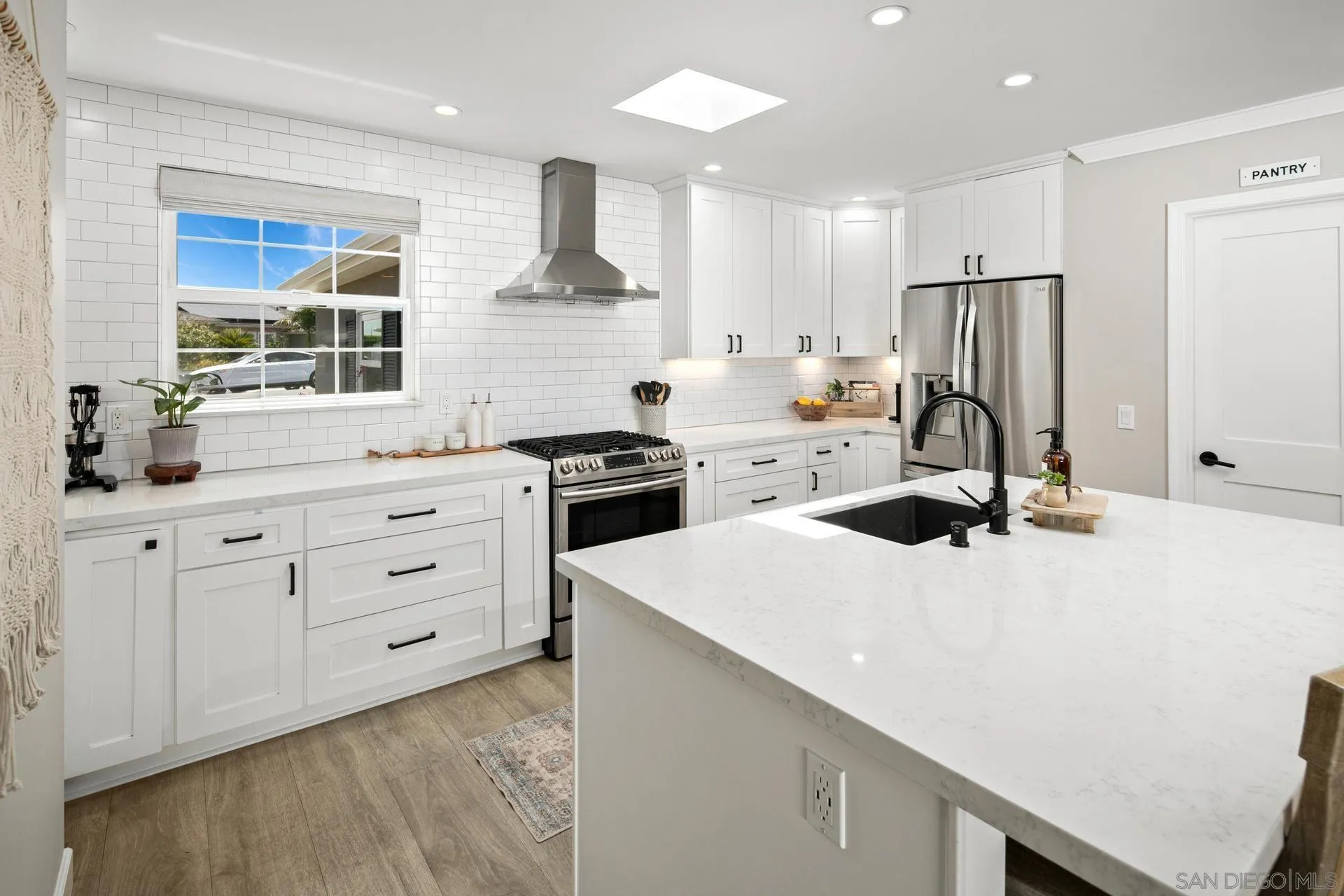 4882 Lucille Place