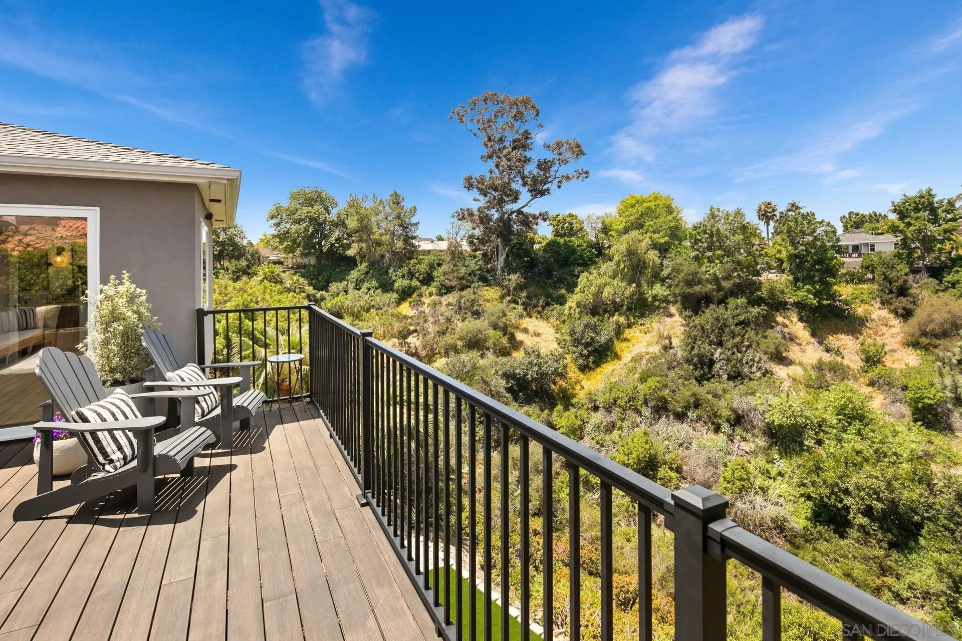 4882 Lucille Place