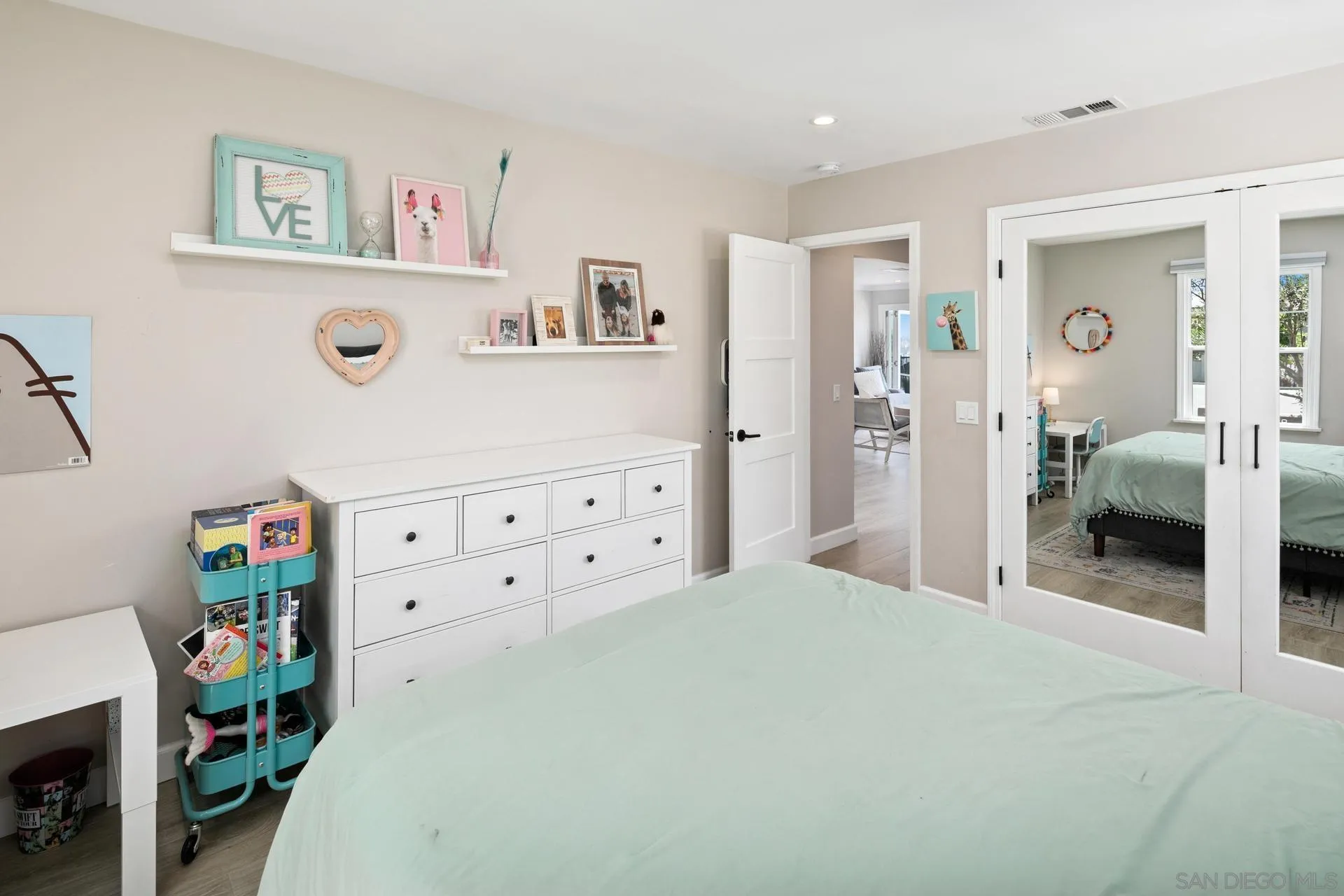 4882 Lucille Place