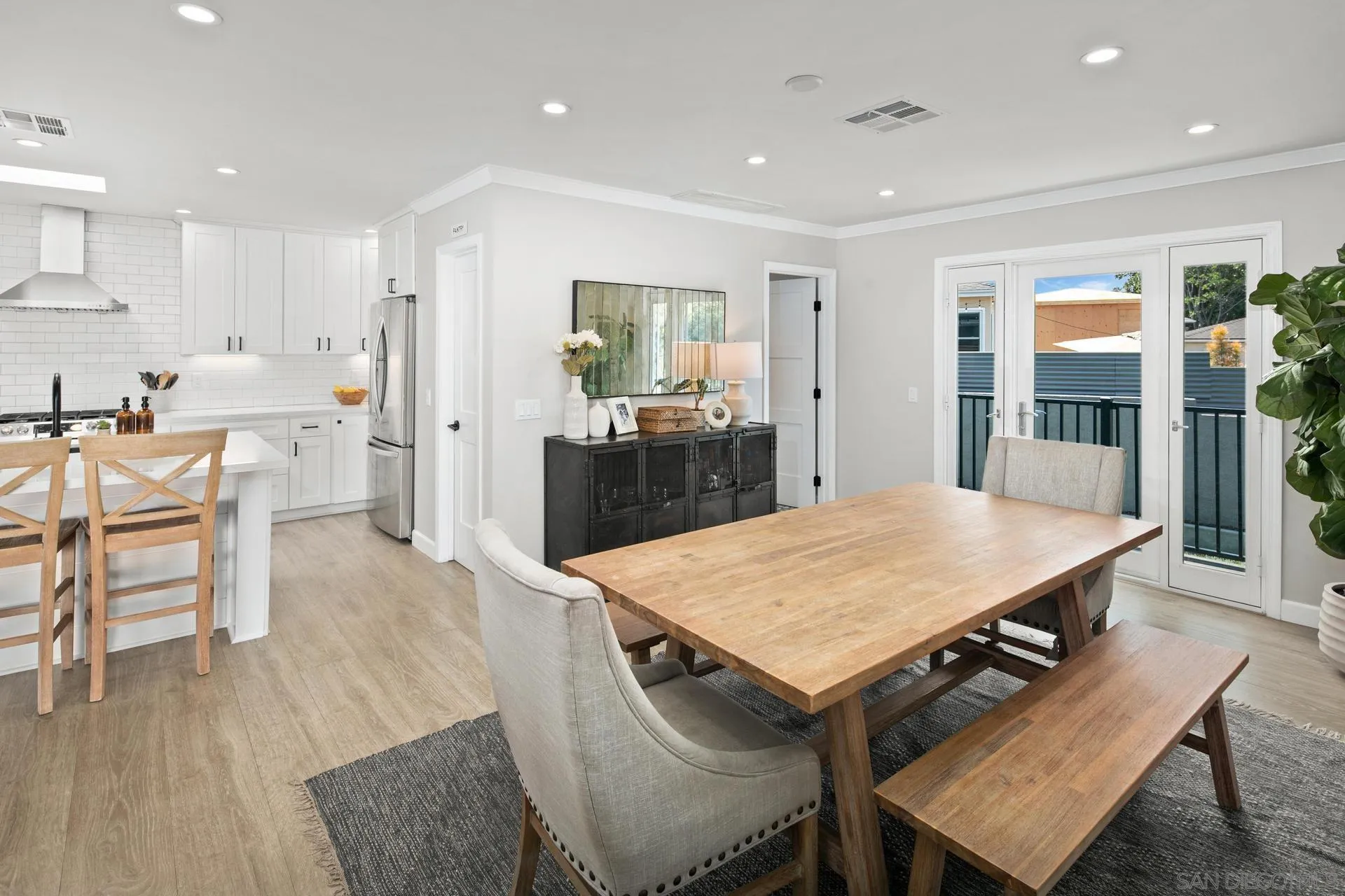 4882 Lucille Place