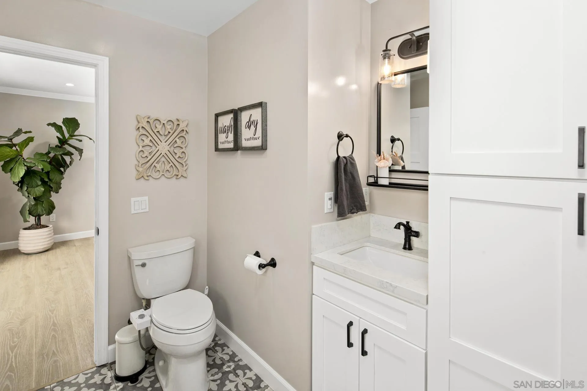 4882 Lucille Place