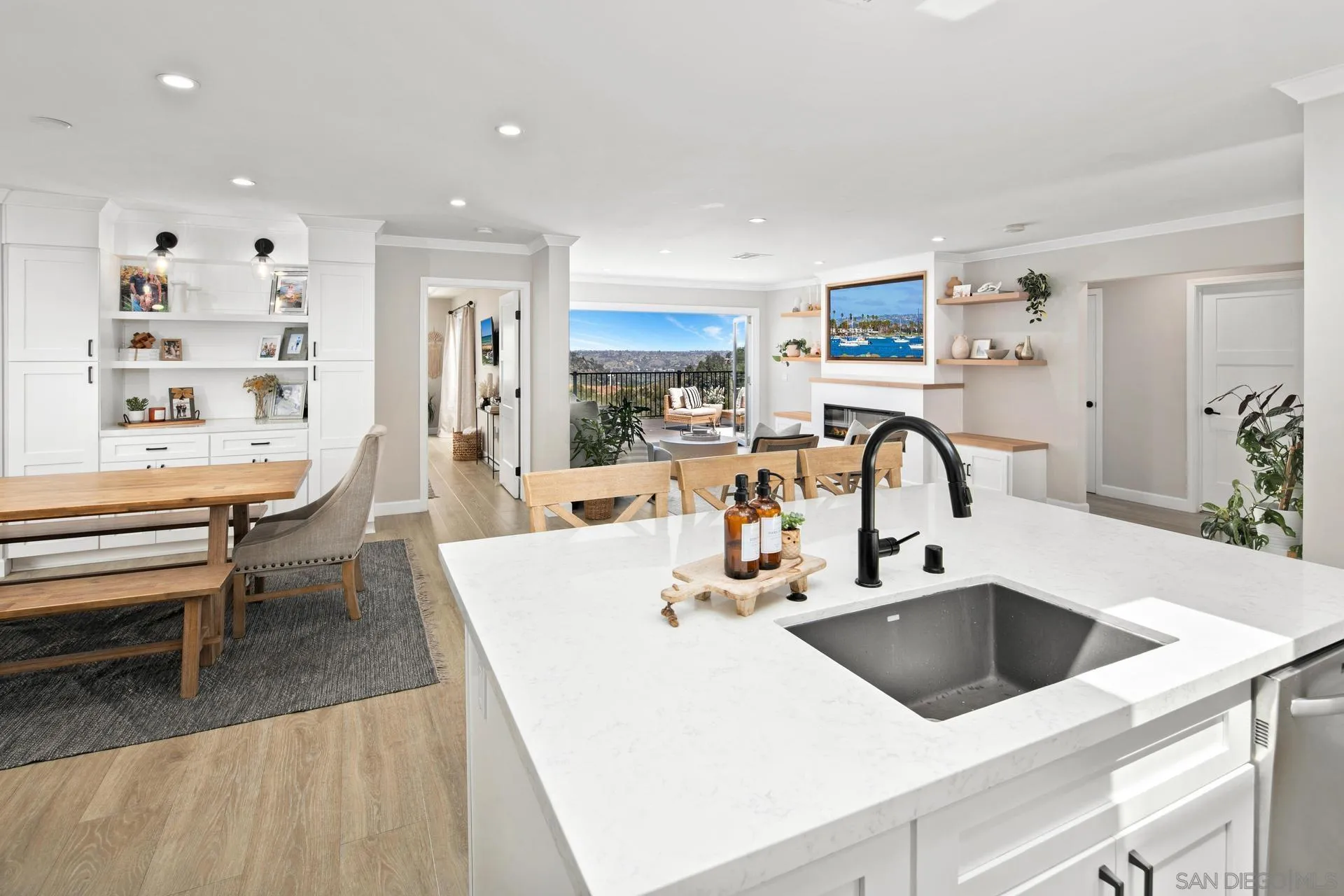 4882 Lucille Place