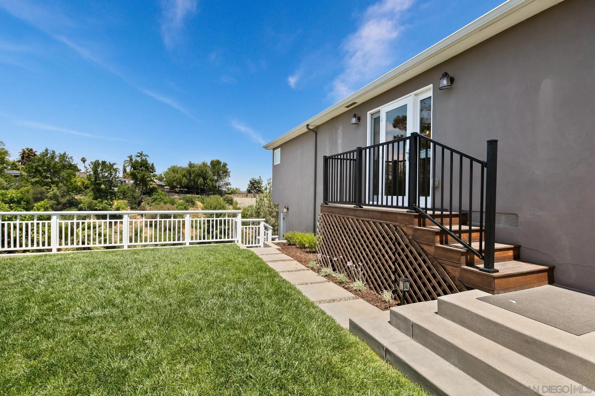 4882 Lucille Place
